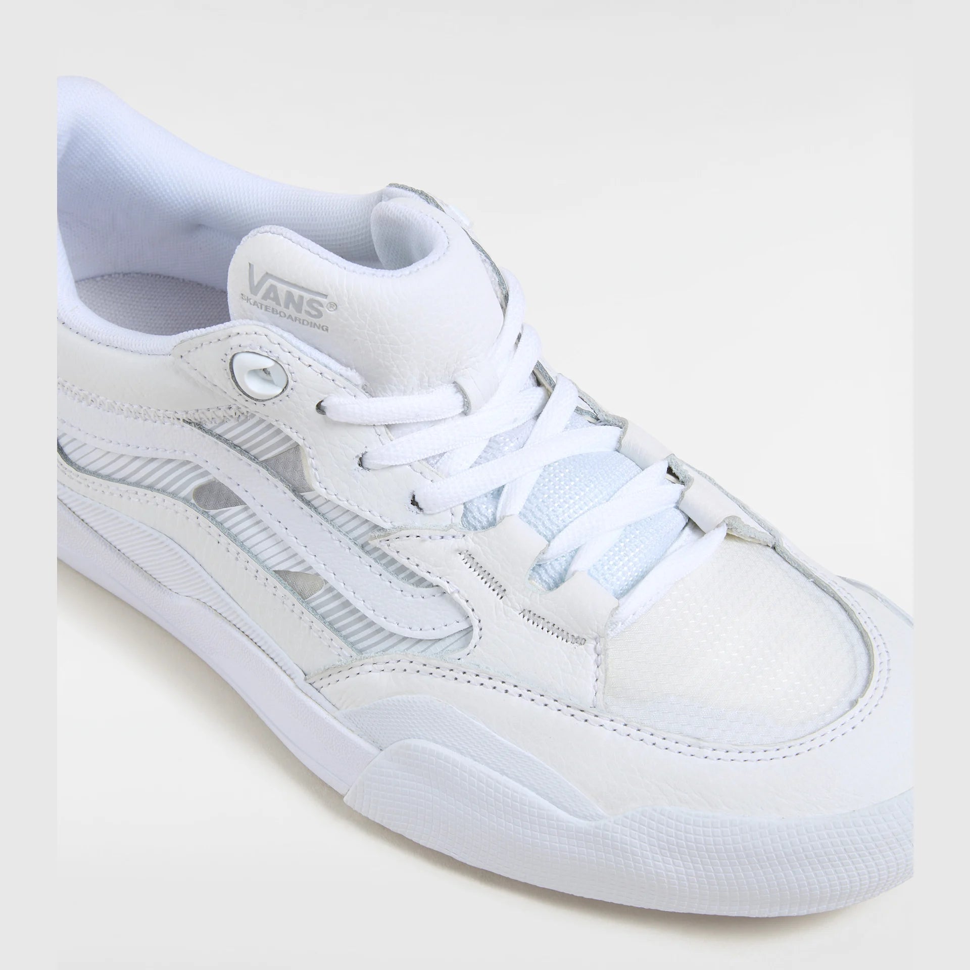 vans-skate-2-wayvee-white-vn000d5dwht1-4