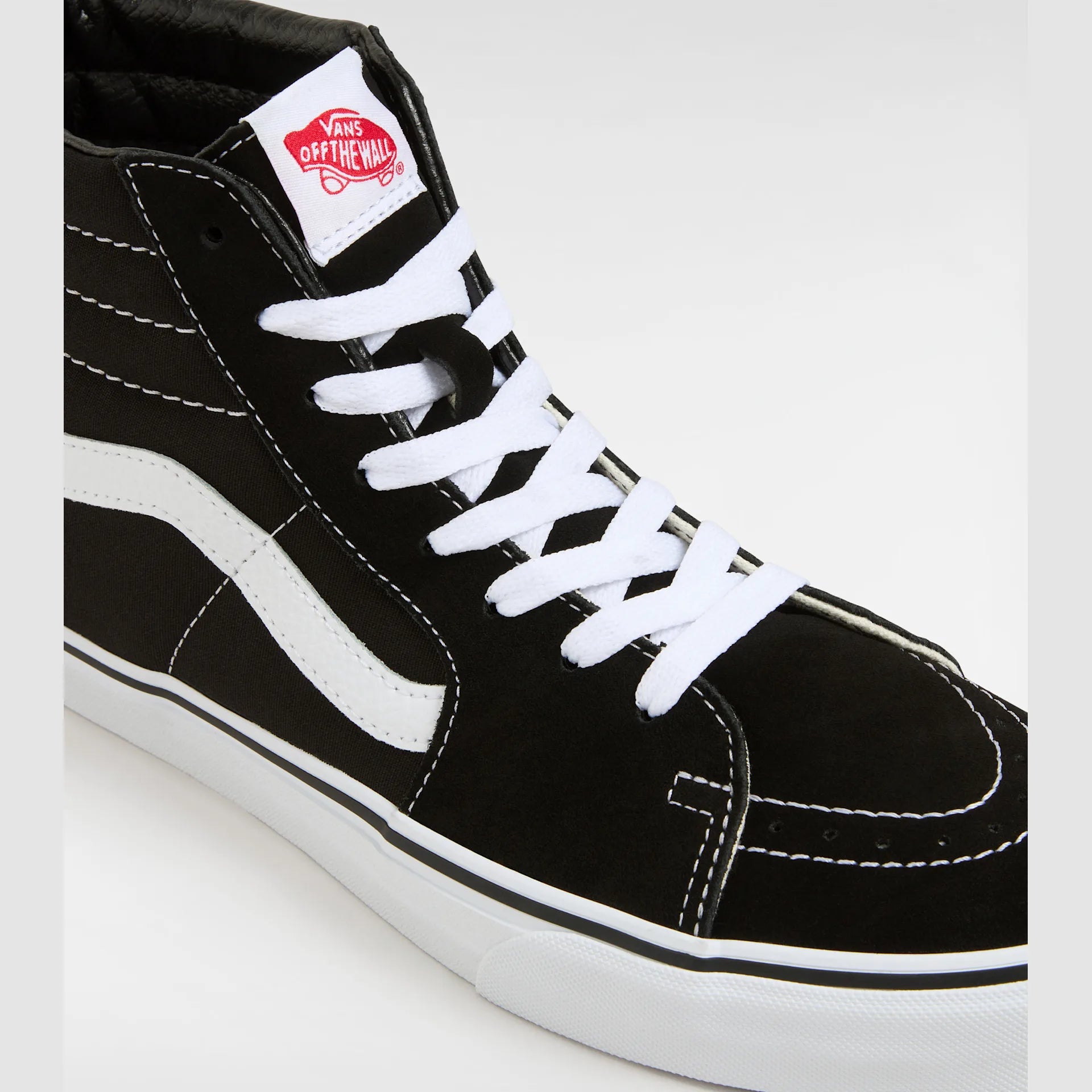 vans-ua-sk8-hi-black/black/white-vn000d5ib8c1-4