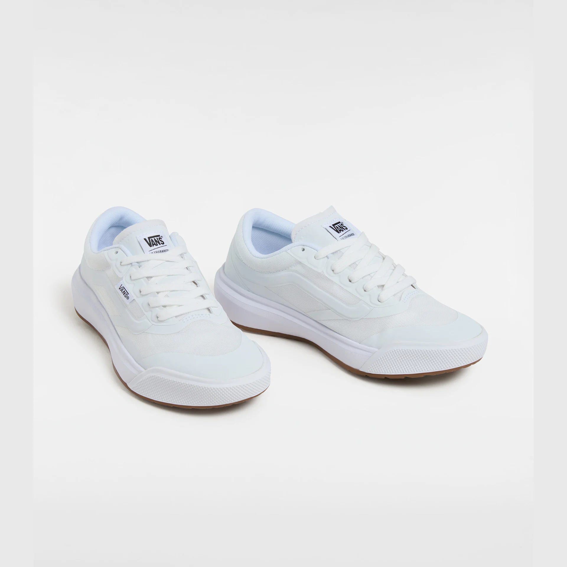vans-mte-ultrarange-2.0-rw-true-white-vn000d60w001-2