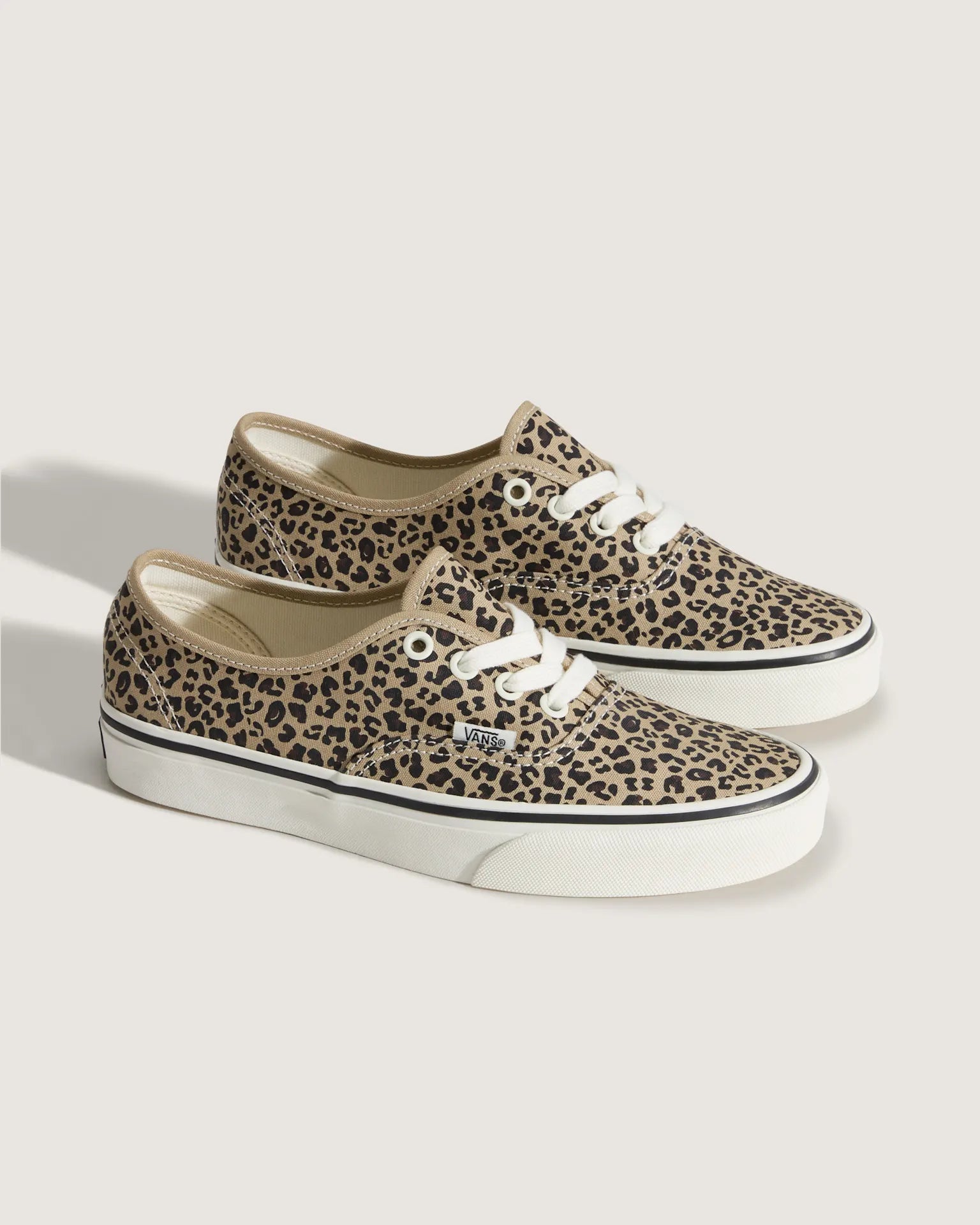 vans-authentic-black/leopard-vn000d6gyy61-2