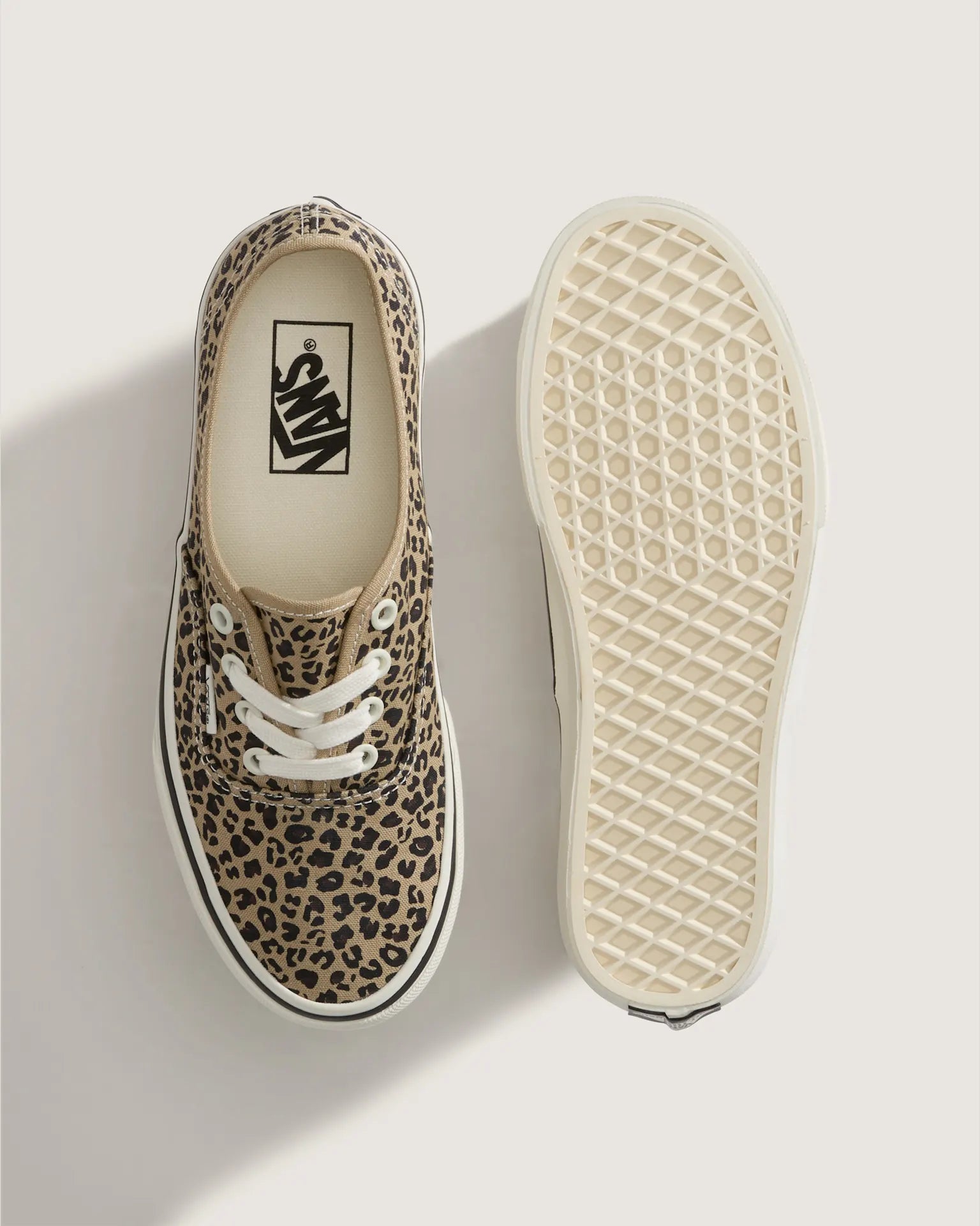vans-authentic-black/leopard-vn000d6gyy61-3