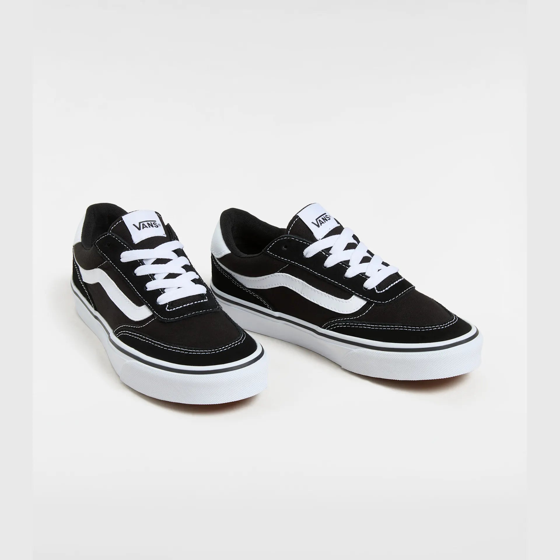 vans-brooklyn-ls-suede/canvas-black/white-vn000d7ubzw1-2