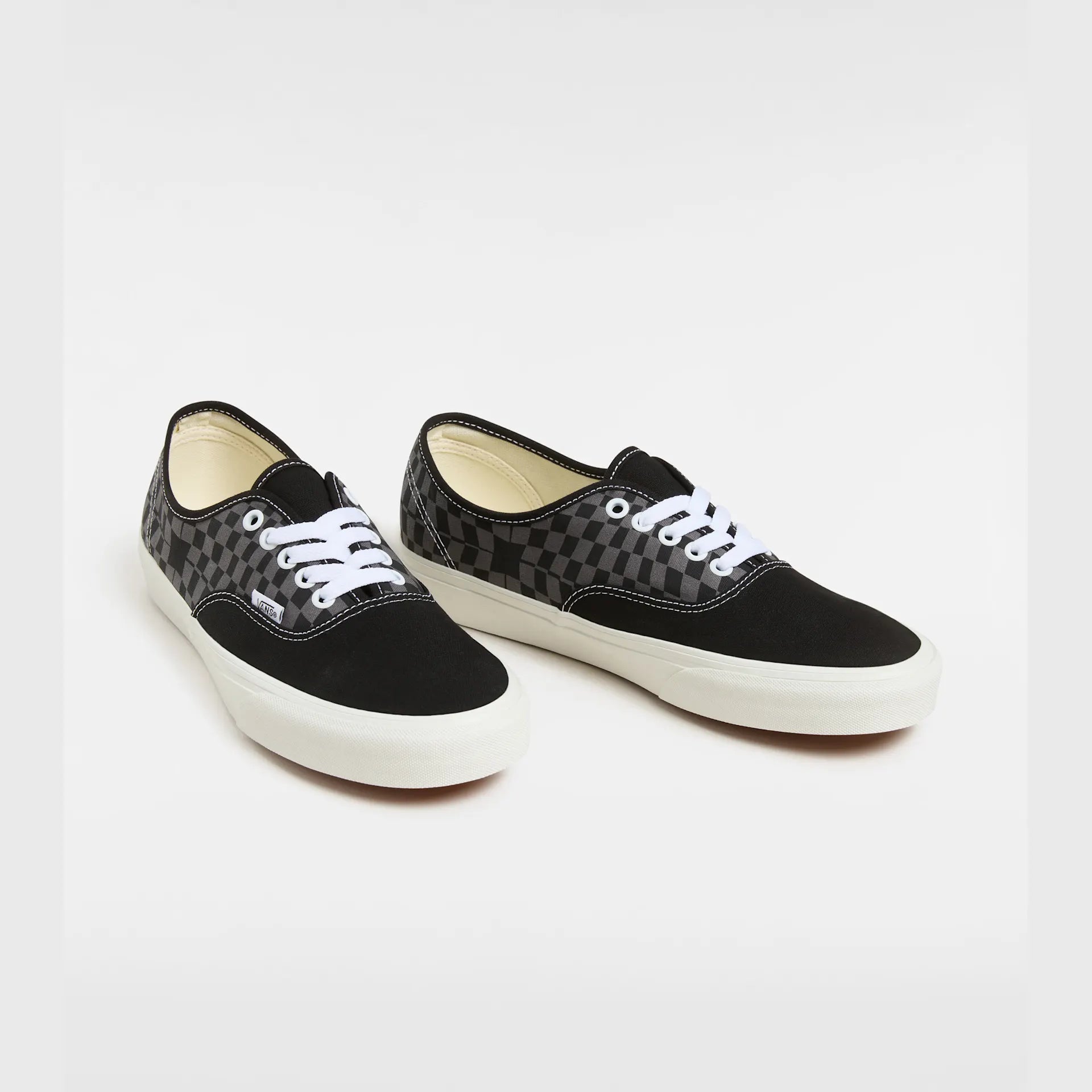 vans-authentic-warp-check-black-vn000d7yblk1-2