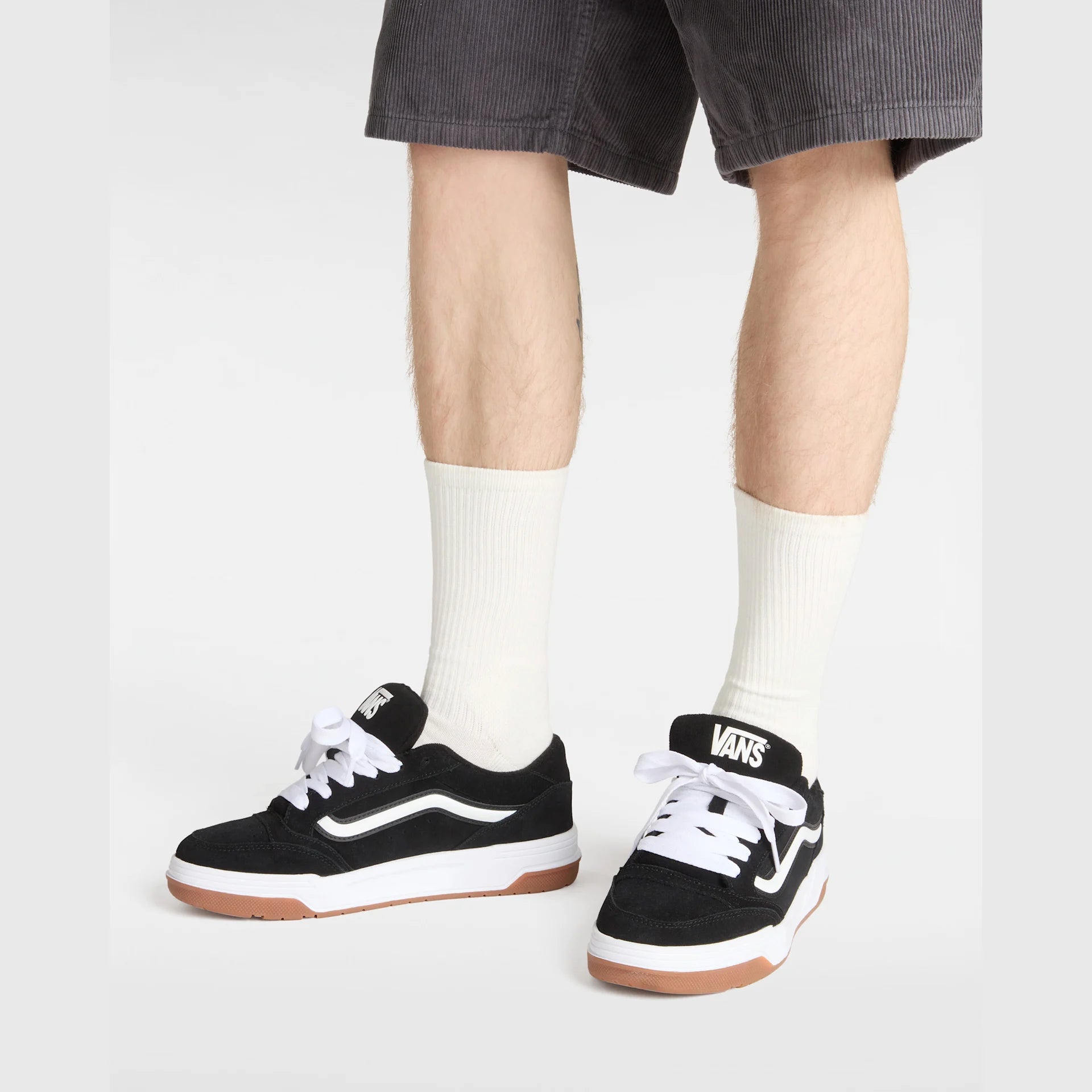 vans-hylane-black/white/gum-vn000d819x11-5