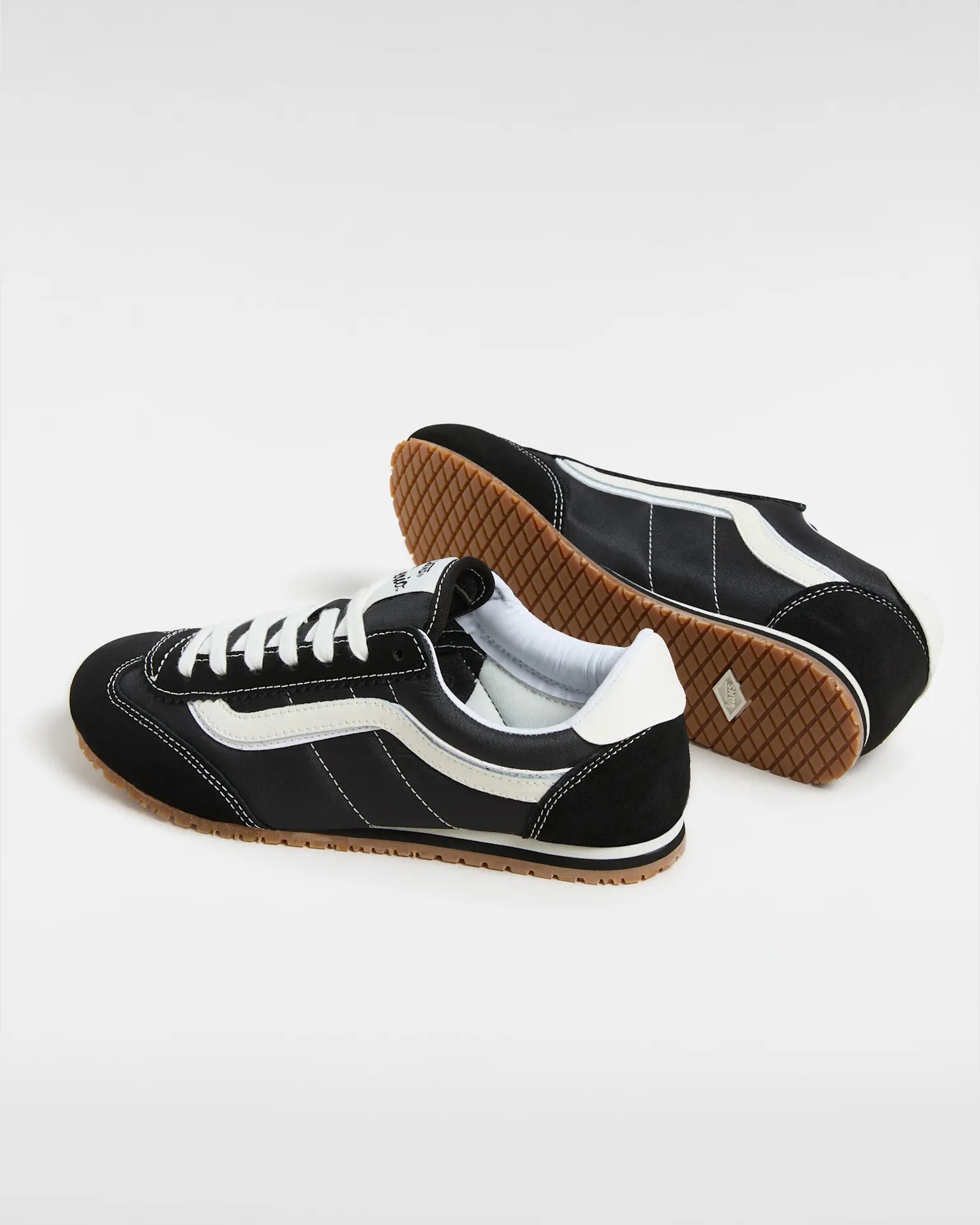 vans-super-lowpro-black-vn000d83bla1-3