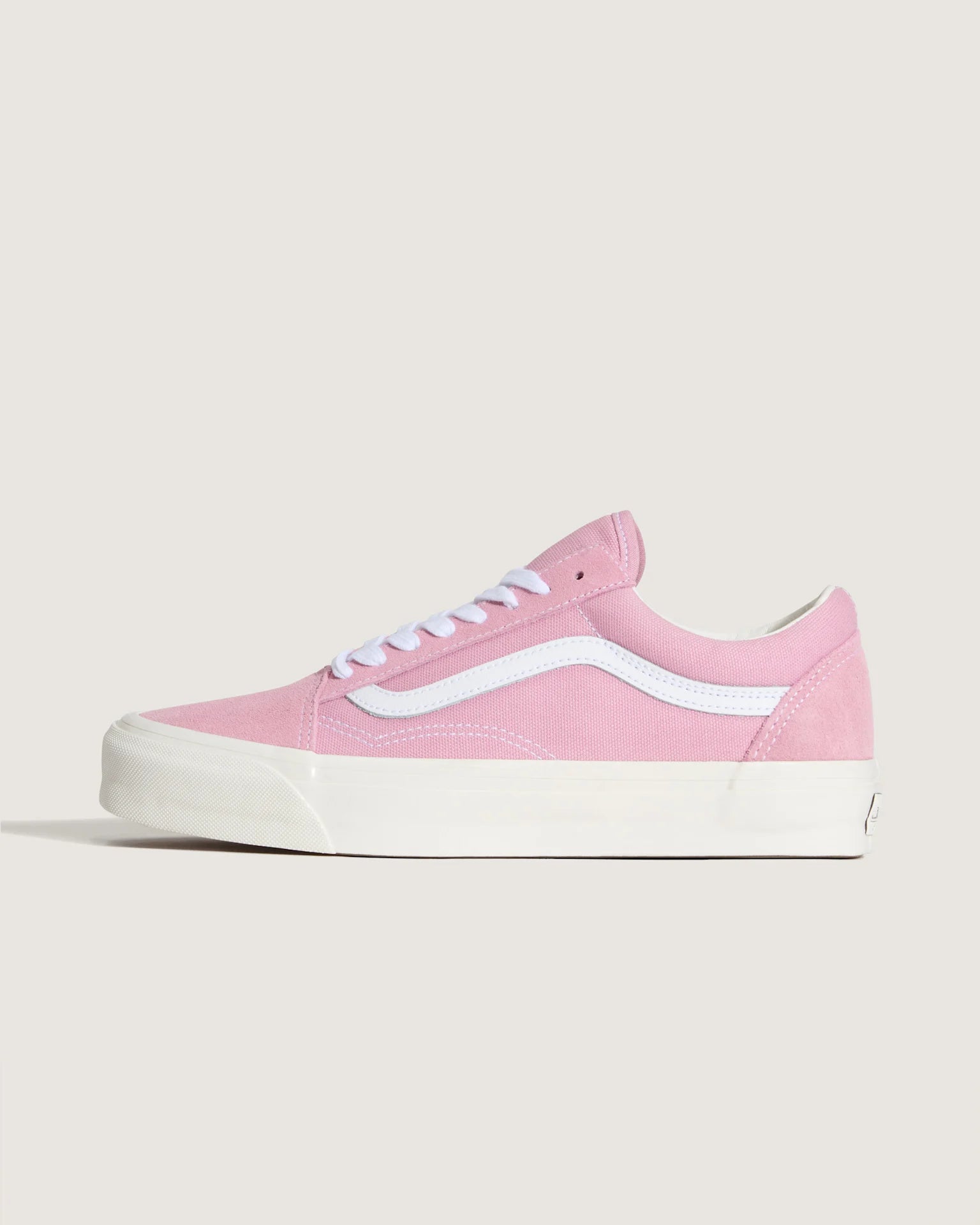 vans-lx-old-skool-pink-dawn-vn000d9jen71-1