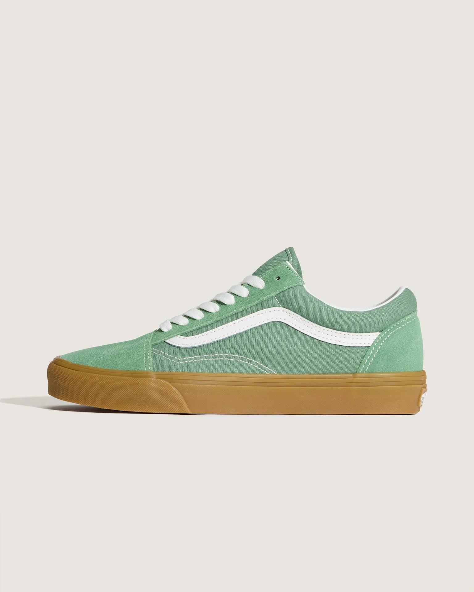 vans-old-skool-green/gum-vn000d9y17p1-1