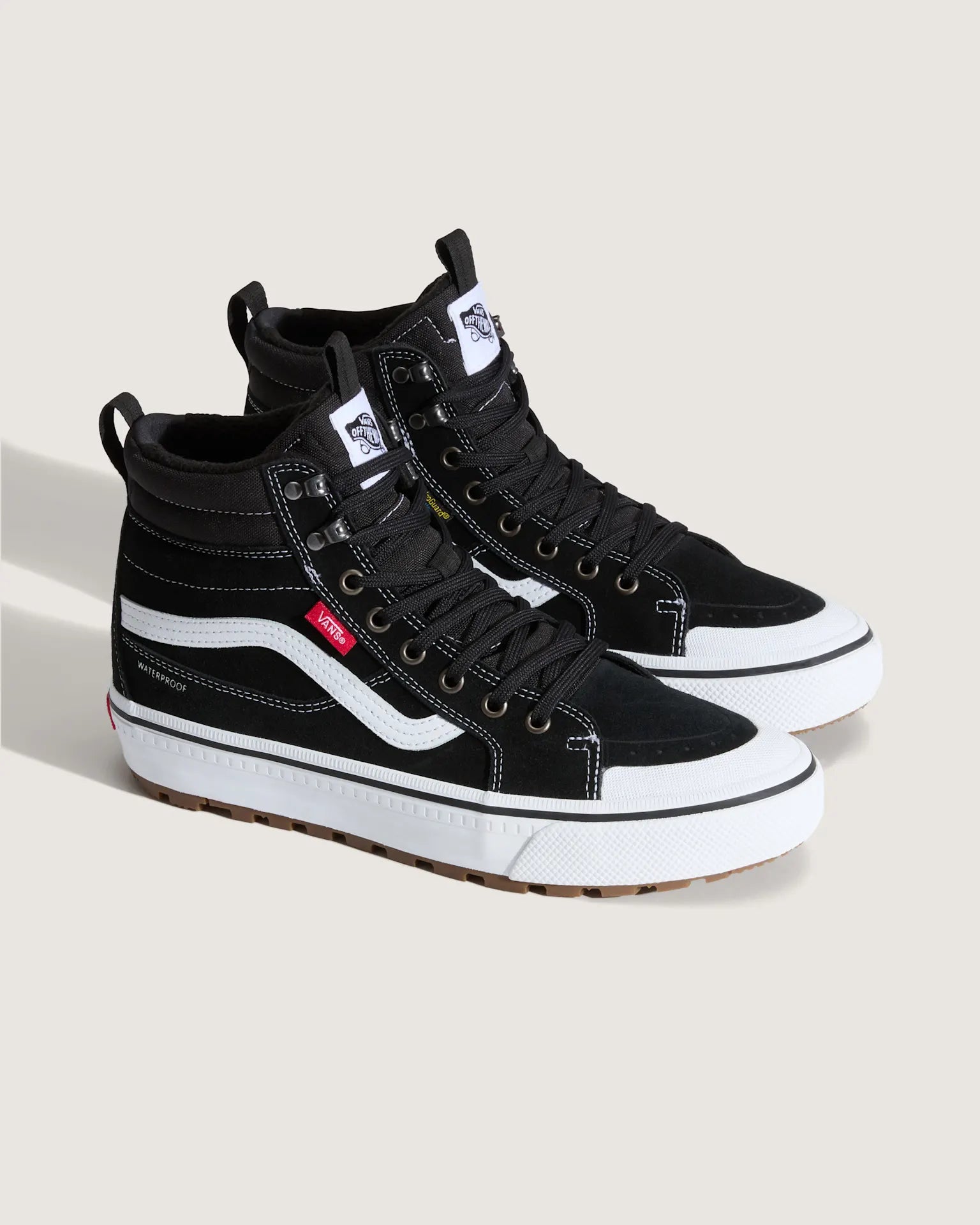 VANS MTE Sk8-Hi Waterproof Insulated BLACK/WHITE Cipő VN000DAQBA21 - 2