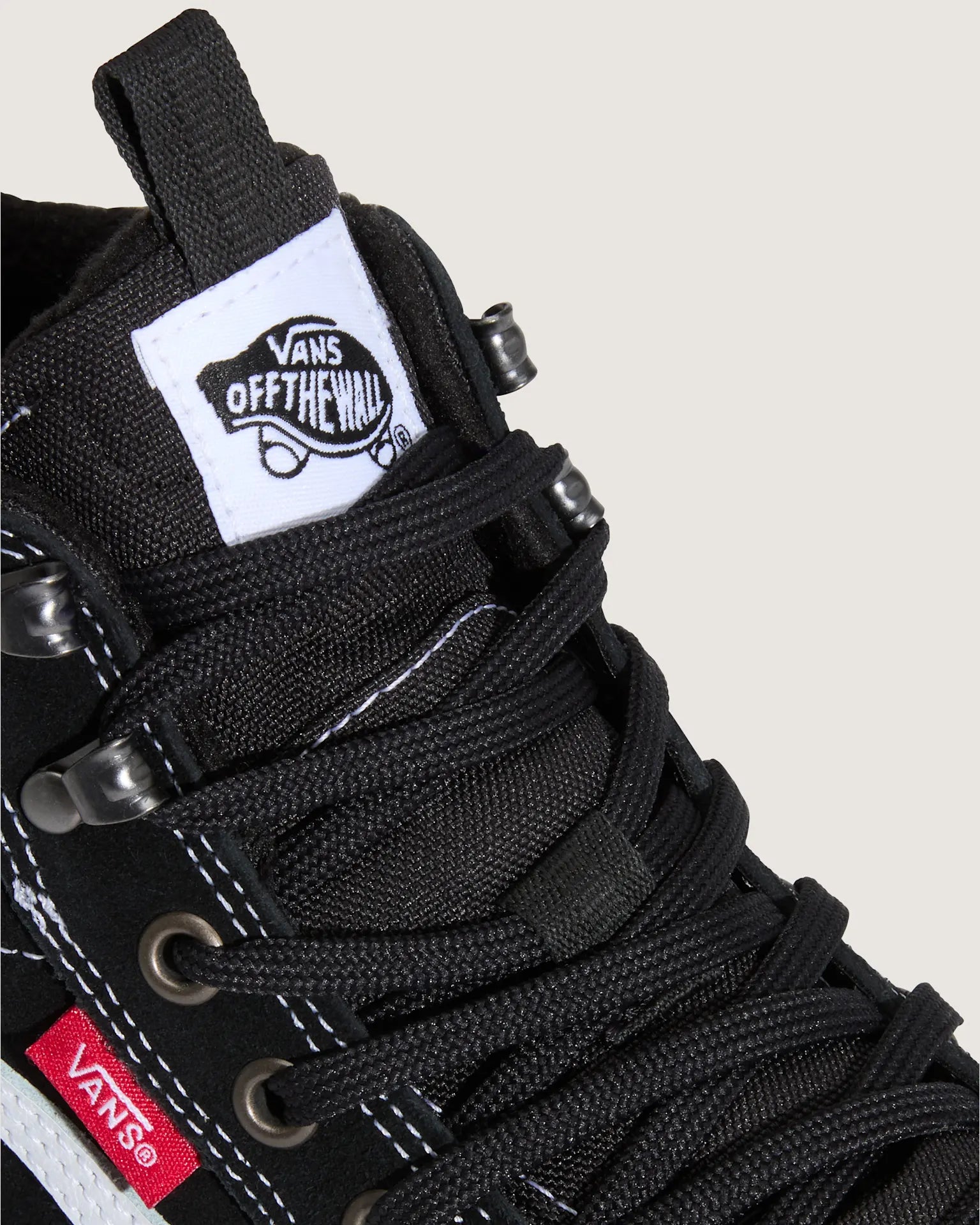 VANS MTE Sk8-Hi Waterproof Insulated BLACK/WHITE Cipő VN000DAQBA21 - 8