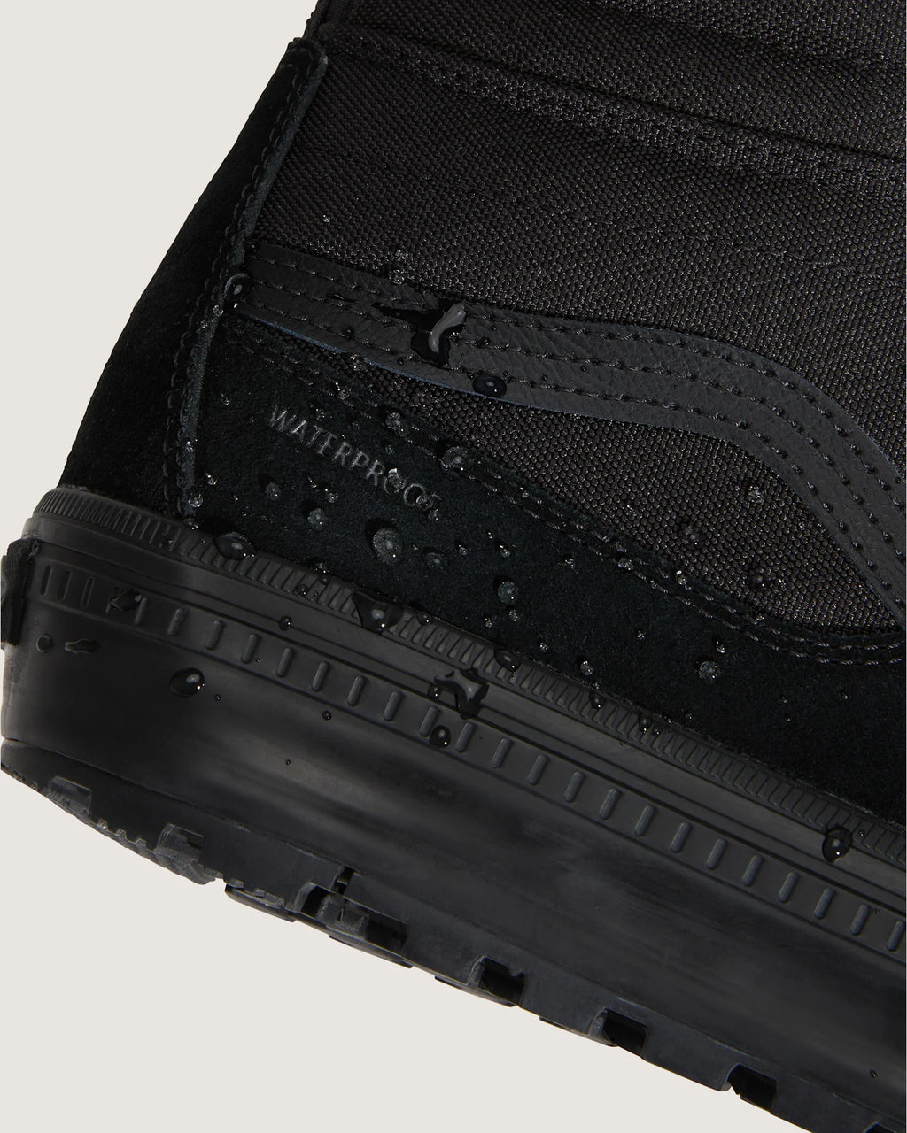 Vans Sk8-Hi Waterproof Insulated MTE Black/Black Cipő VN000DAQBKA1 - 9