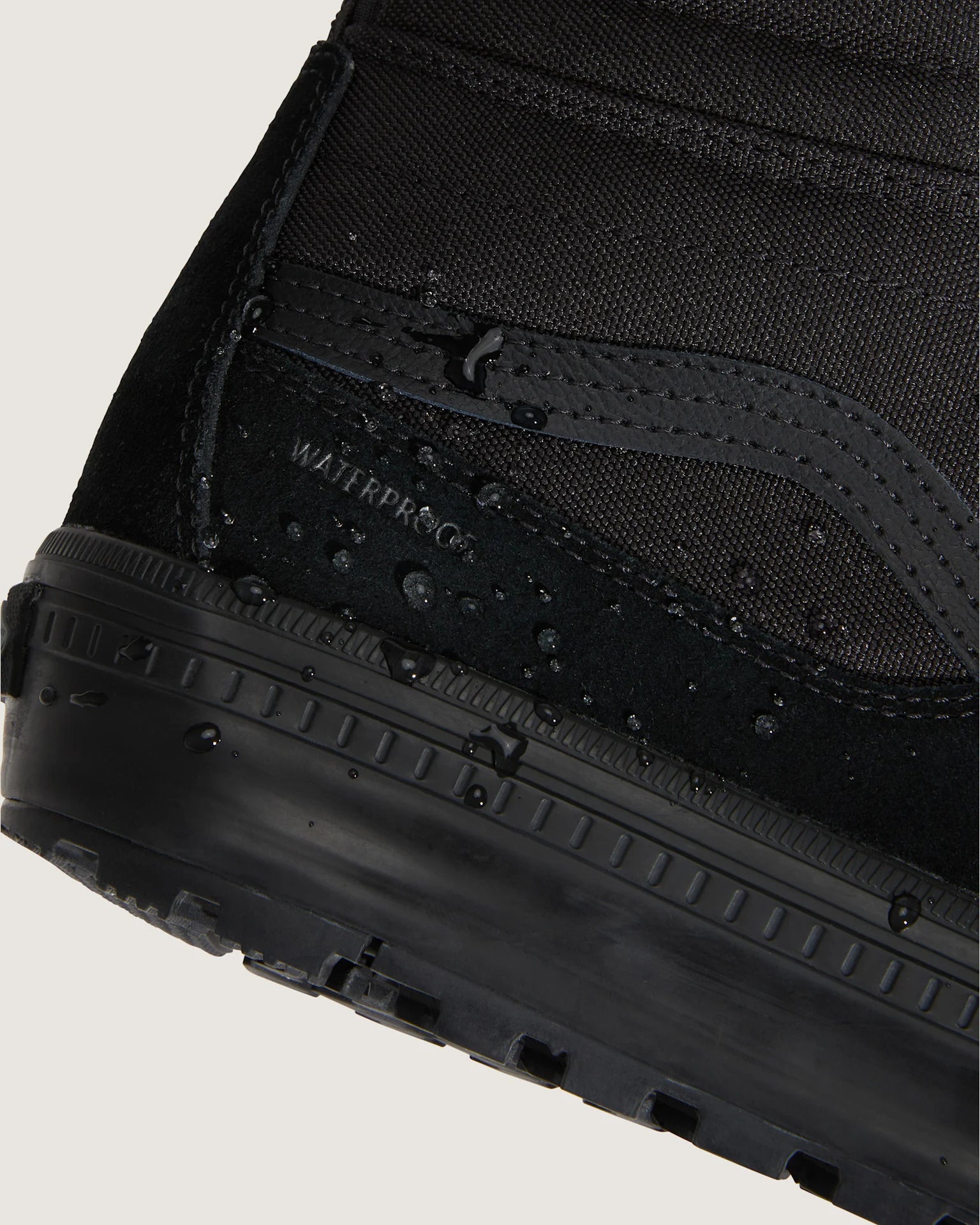 Vans Sk8-Hi Waterproof Insulated MTE Black/Black Cipő VN000DAQBKA1 - 9