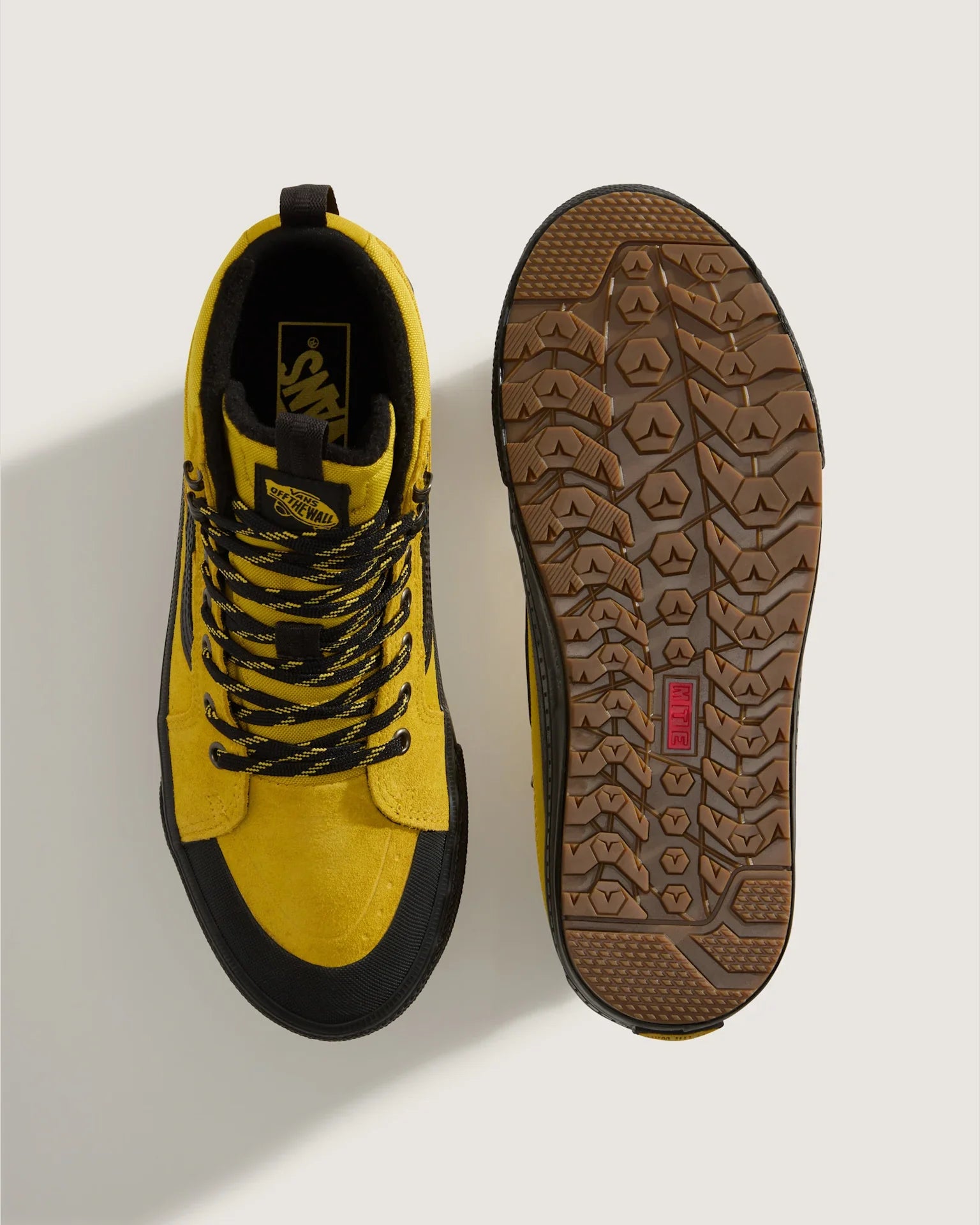 VANS MTE Sk8-Hi Waterproof Insulated YELLOW/BLACK Cipő VN000DAQYLB1 - 2