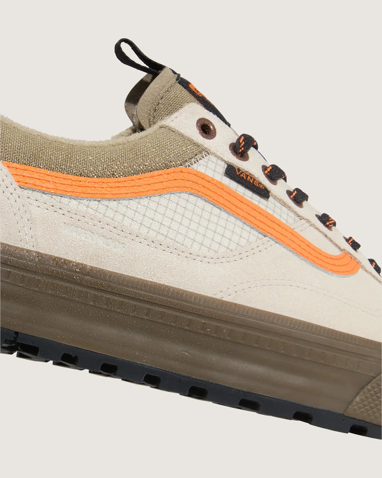 VANS MTE Old Skool Waterproof Insulated Taupe/Orange VN000DAZF881 - 9