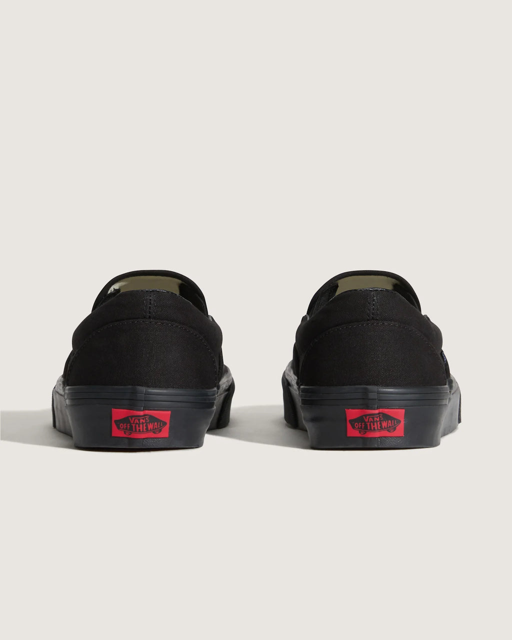 vans-ua-classic-slip-on-black/black-vn000eyebka1-4