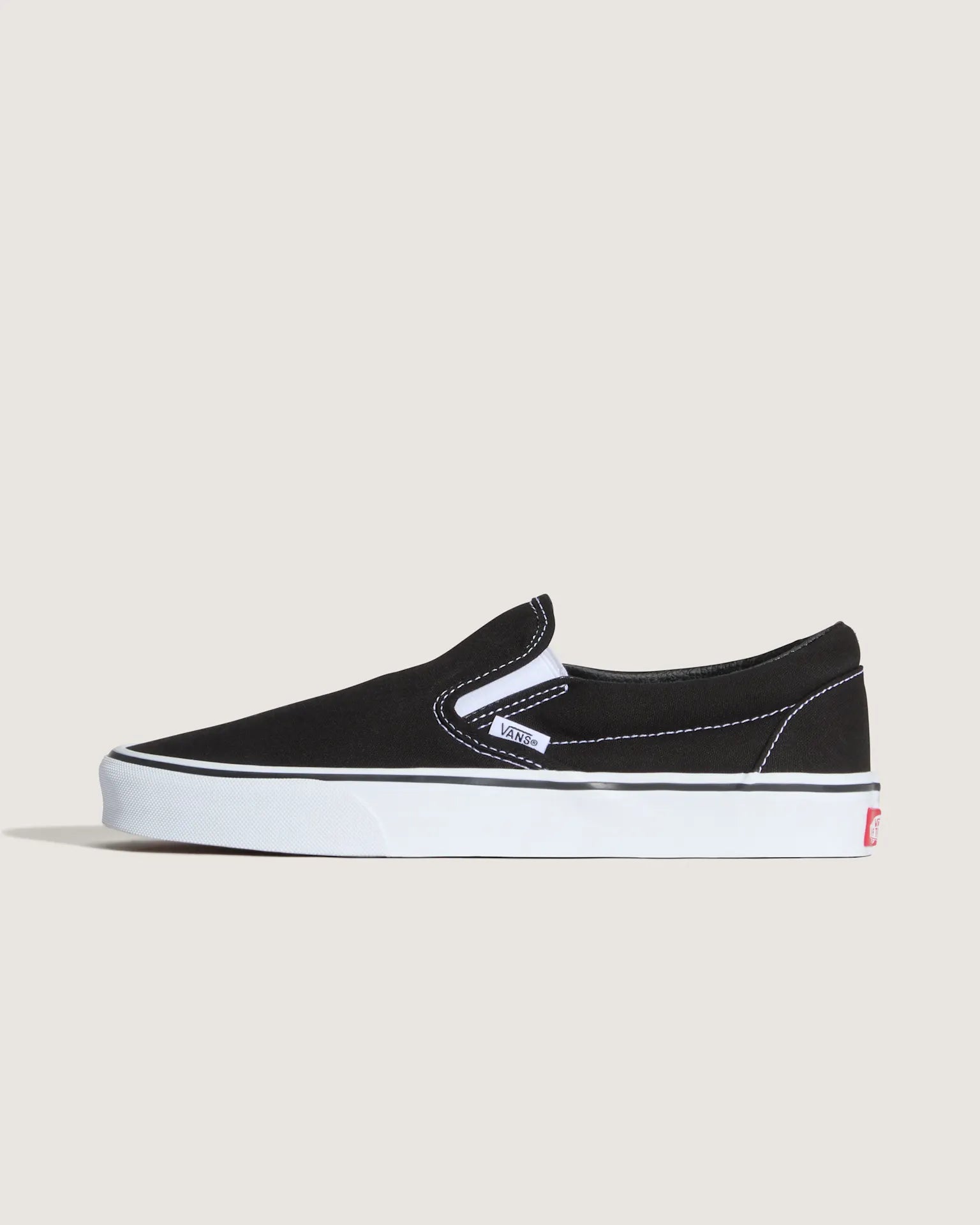 vans-ua-classic-slip-on-black-vn000eyeblk1-1