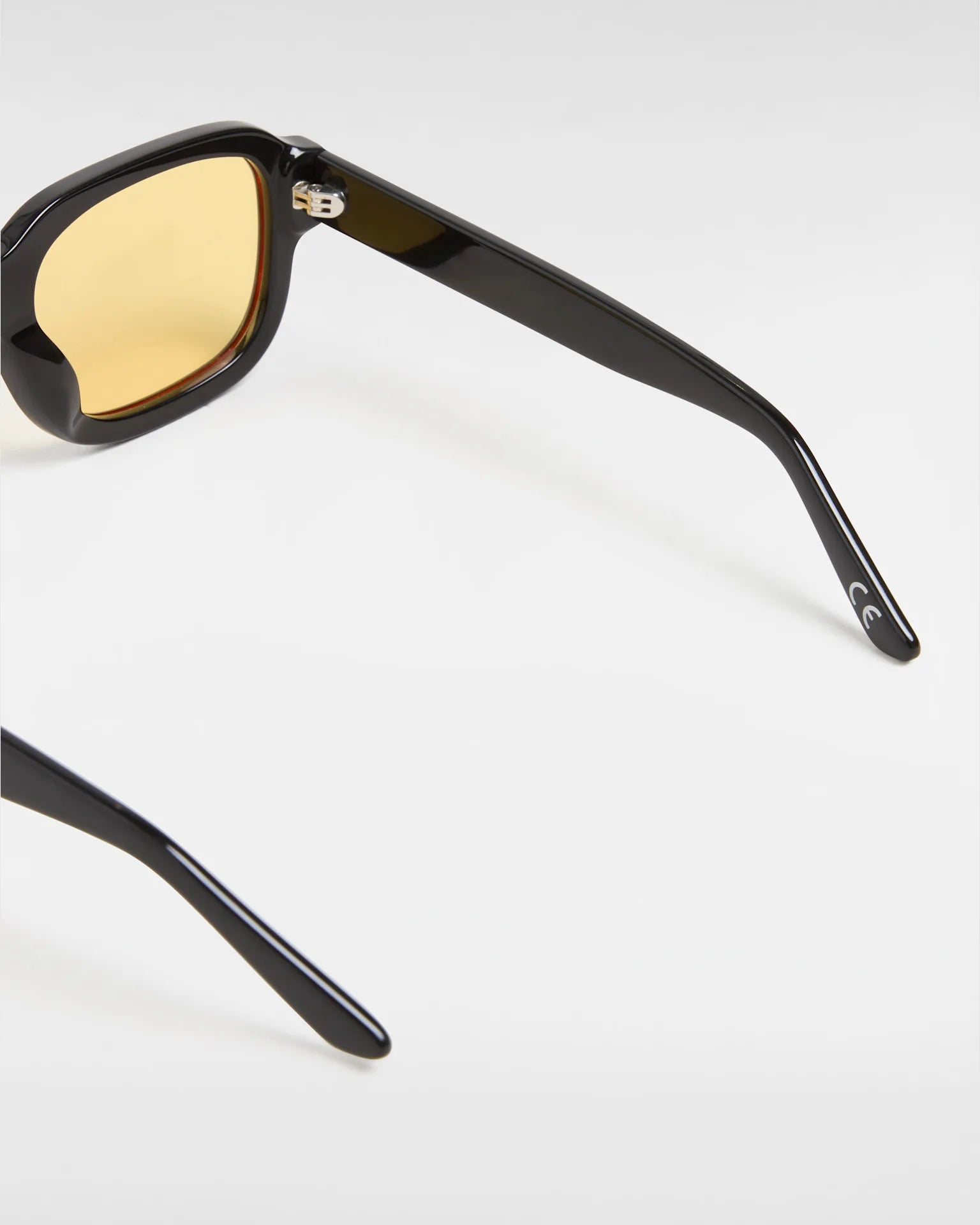 vans-66-sunglasses-black/yarrow-vn000gmxczc1-4