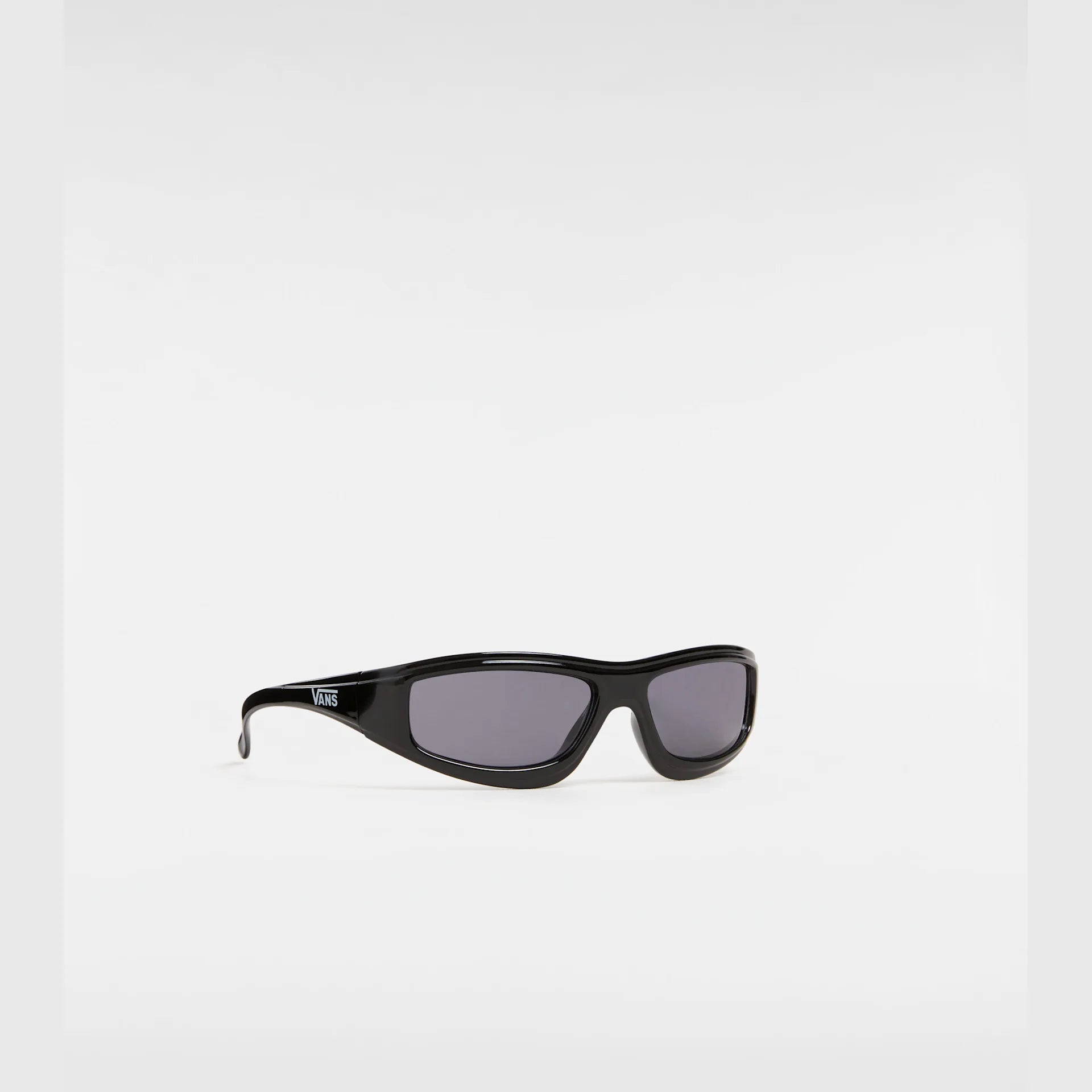 vans-felix-sunglasses-black-vn000gmzblk1-1