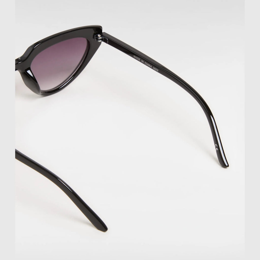 vans-shelby-sunglasses-black-vn000gn0blk1-4