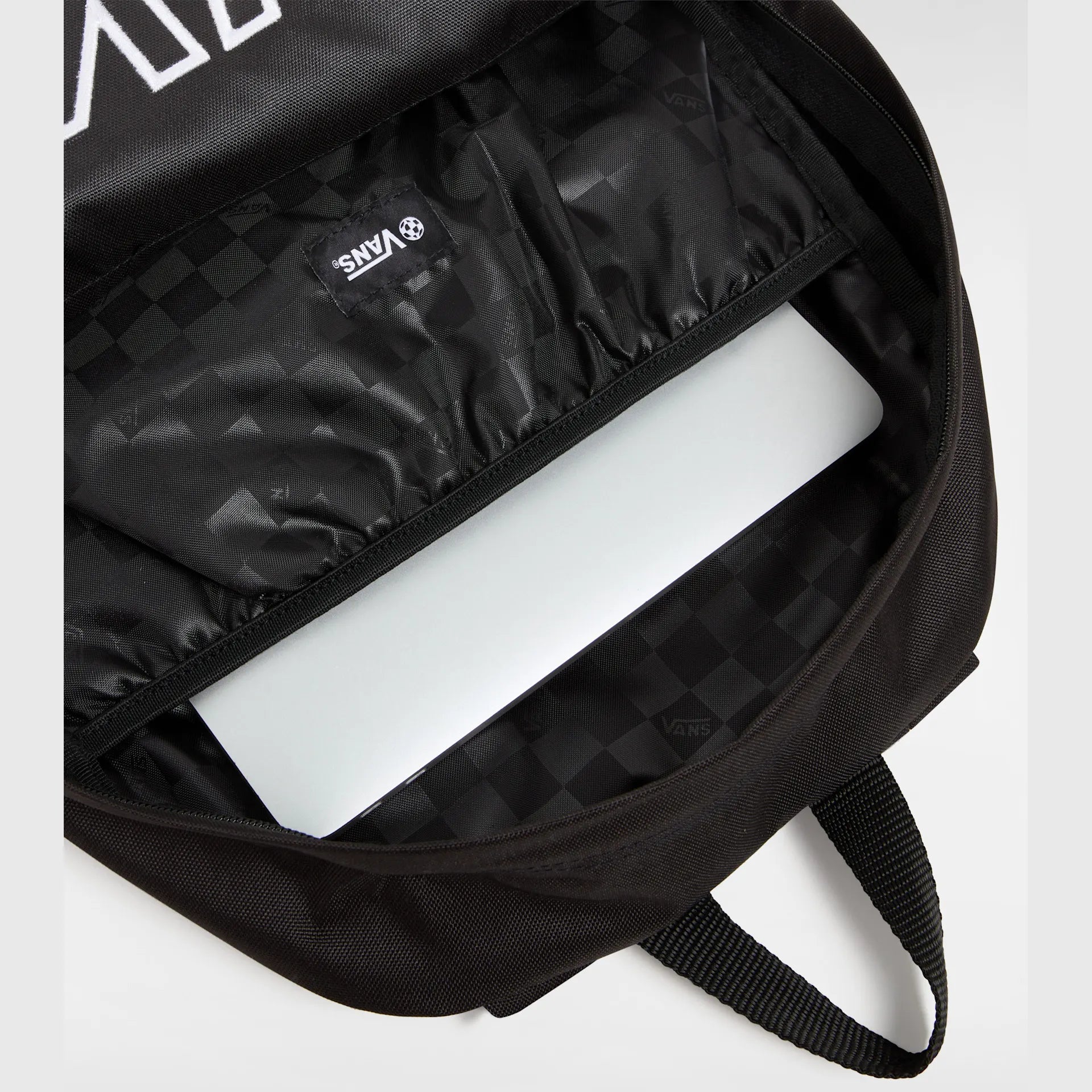 vans-old-skool-drop-v-backpack-black-vn000h4zblk1-5