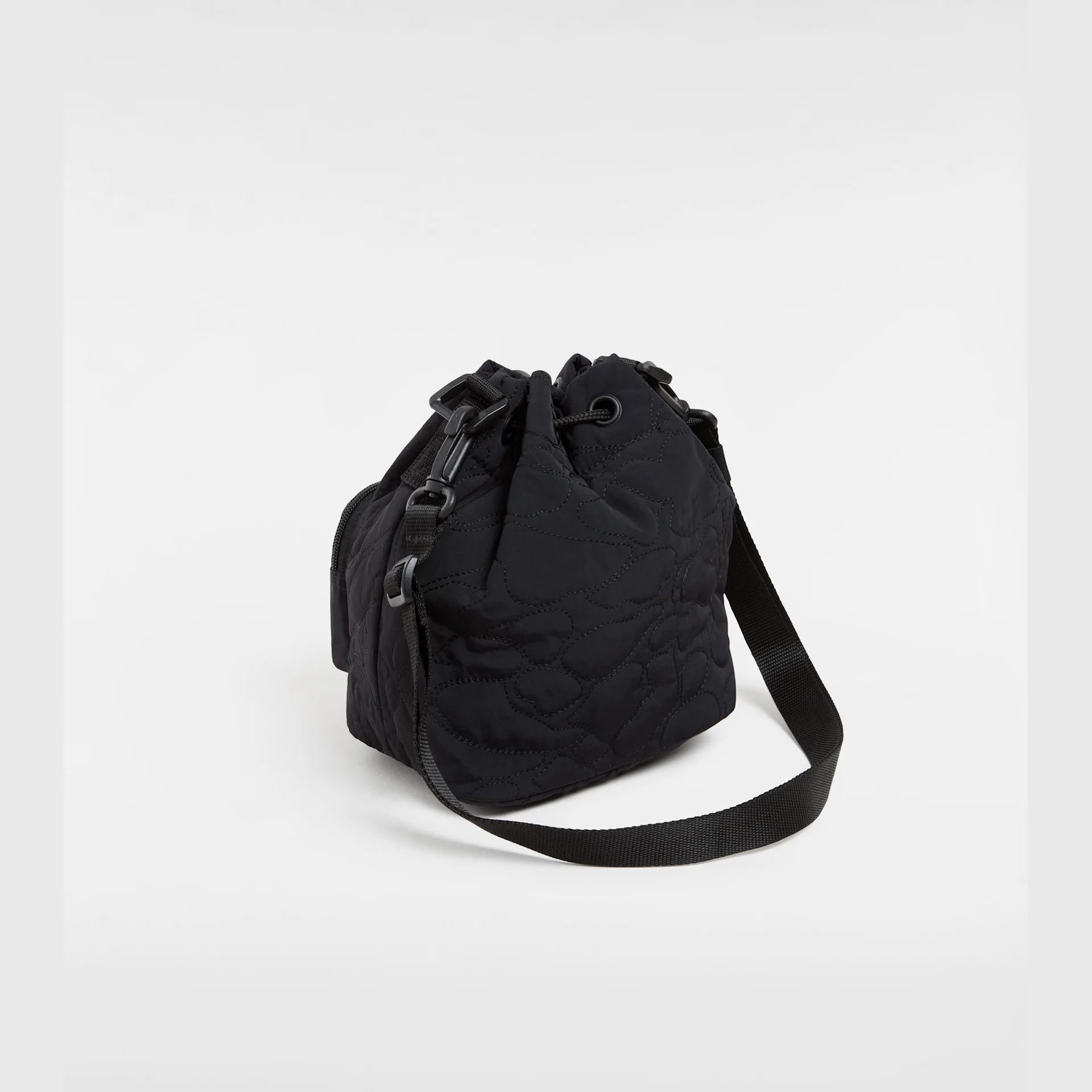 vans-abd-bucket-bag-black/black-vn000he7bka1-3