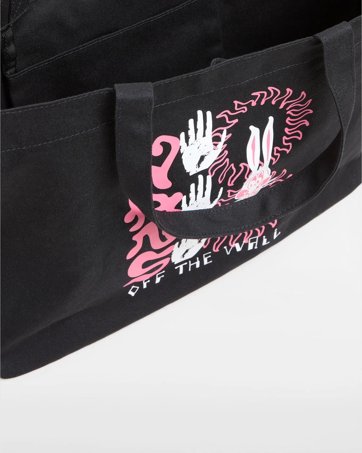vans-campus-tote-black-vn000he9blk1-4