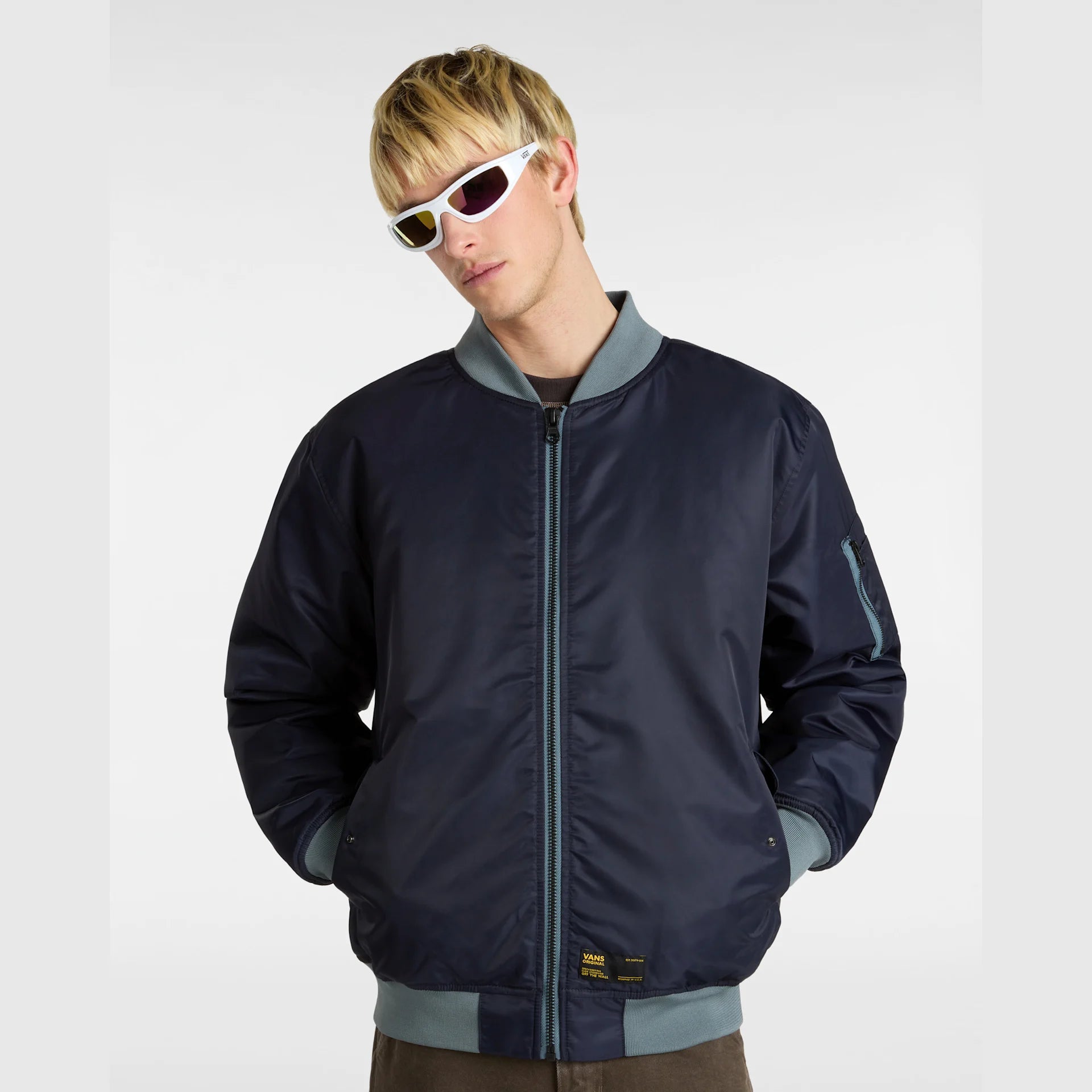 vans-copley-bomber-jacket-parisian-night-vn000hmqjdu1-3