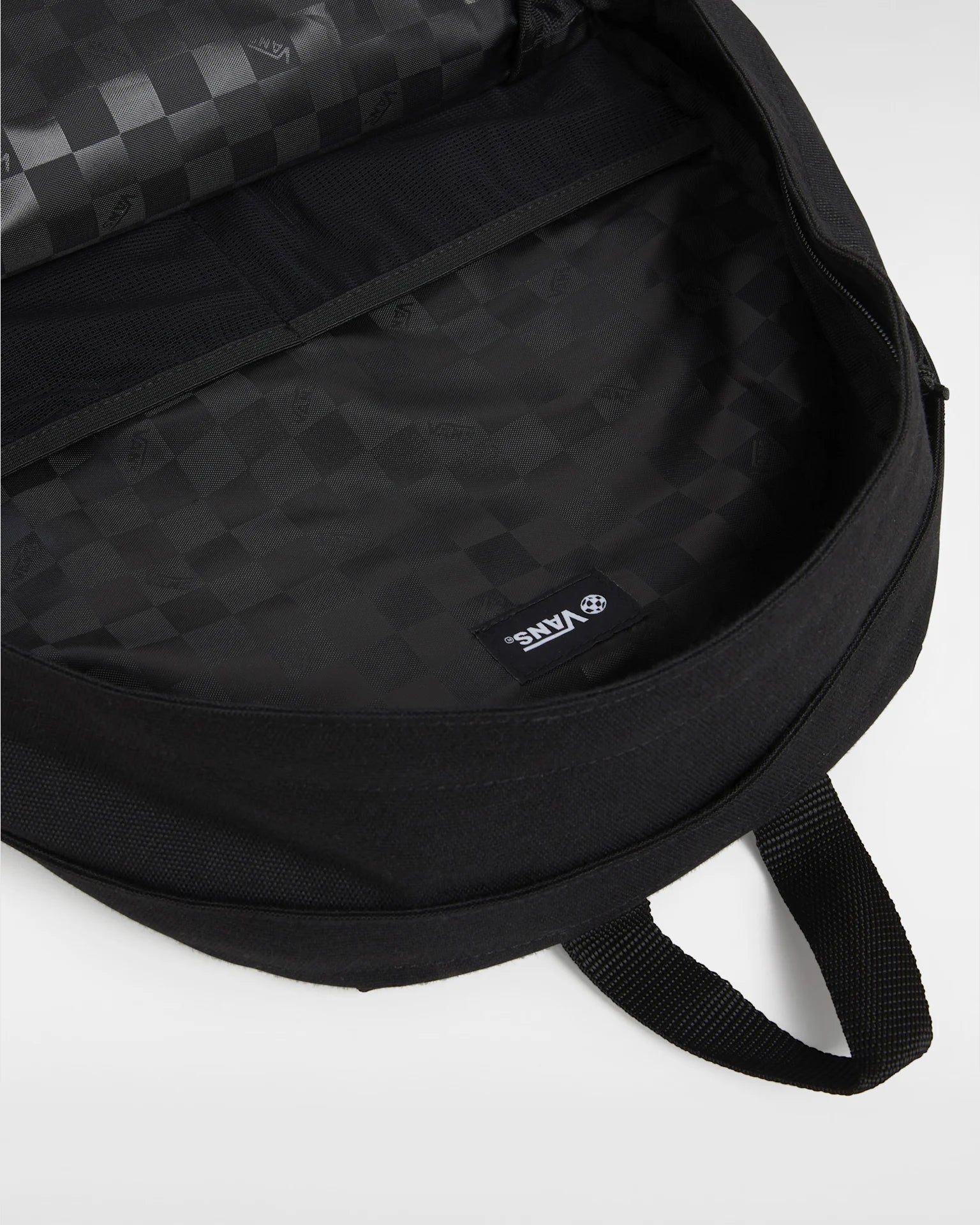 vans-old-skool-trek-backpack-black-vn000hrhblk1-7
