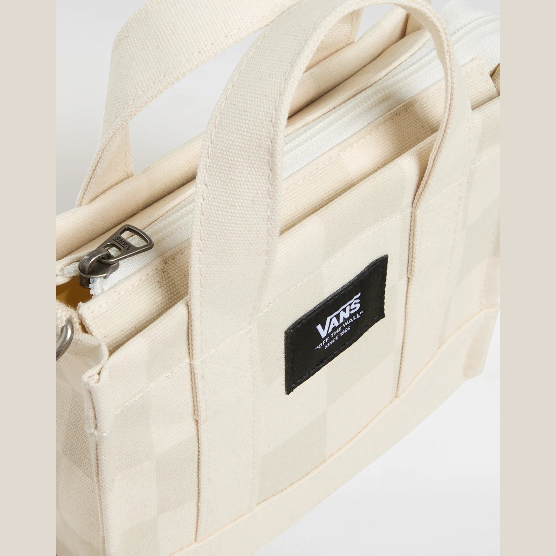 vans-lil-pergs-tote-oatmeal-vn000hrw2n11-4