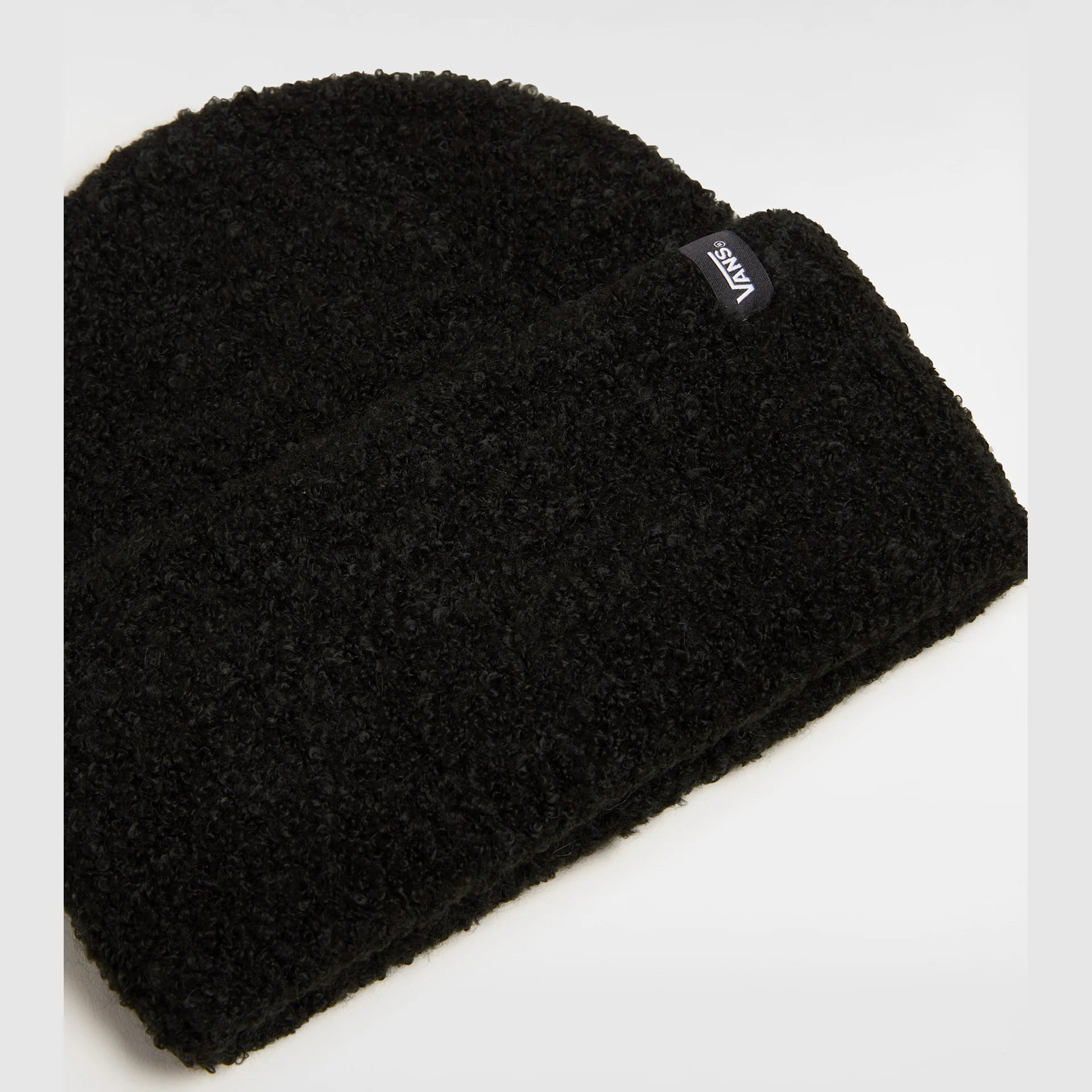 vans-newton-beanie-black-vn000hsnblk1-3