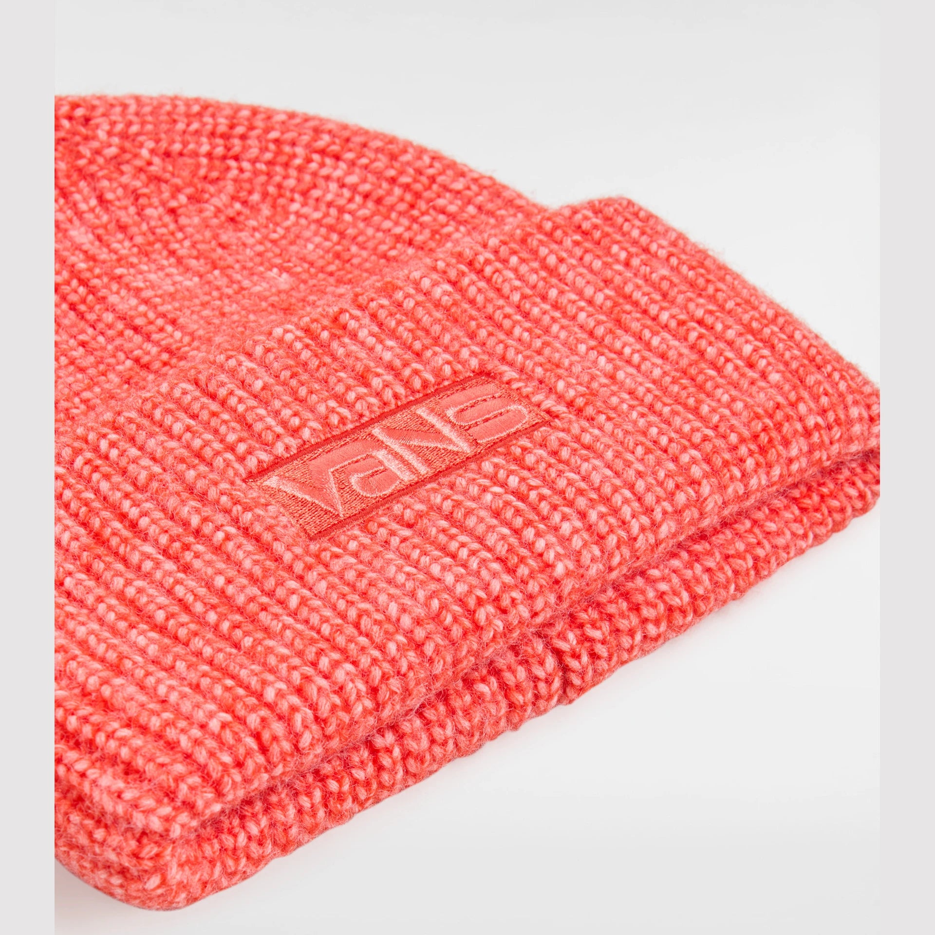 vans-sunnyside-cuff-beanie-fiesta-vn000hspd401-2
