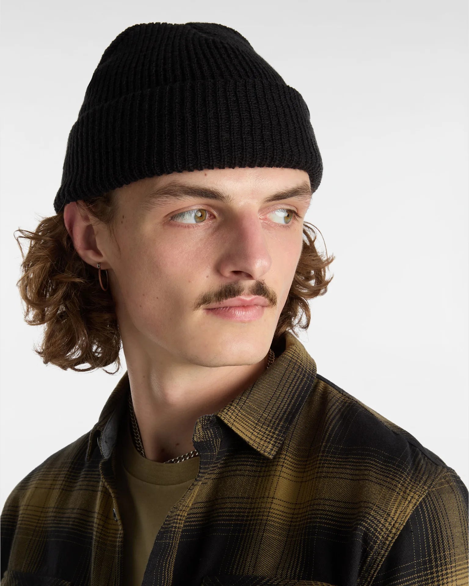 vans-original-shallow-cuff-beanie-black-vn000hsqblk1-4