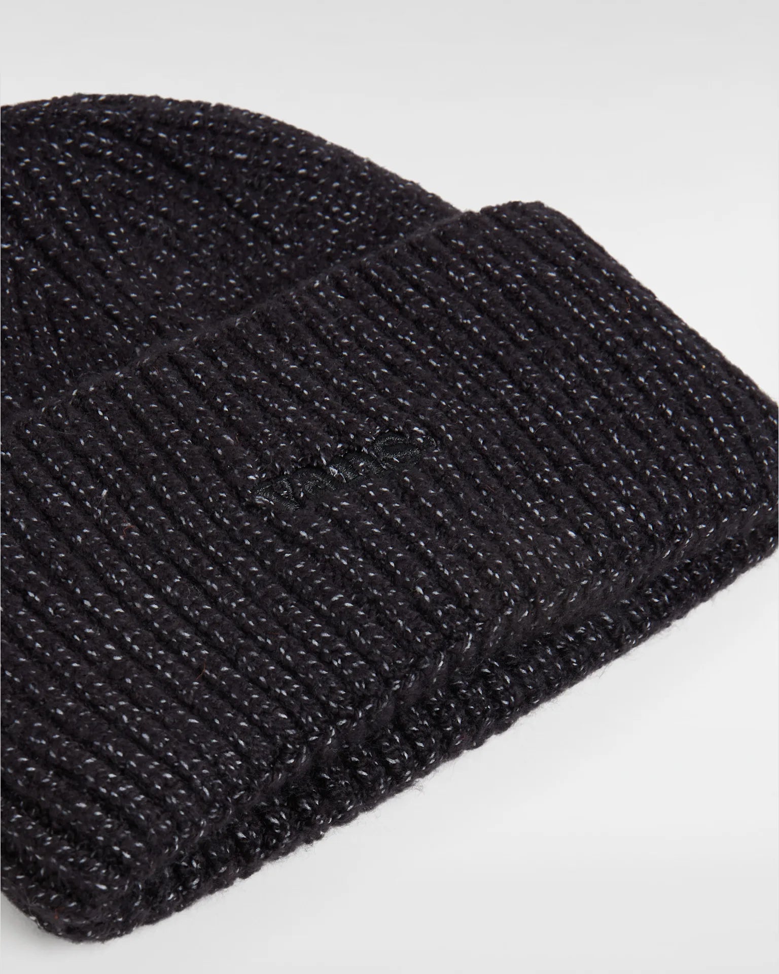 vans-densmore-wide-cuff-beanie-black-vn000hsxblk1-2