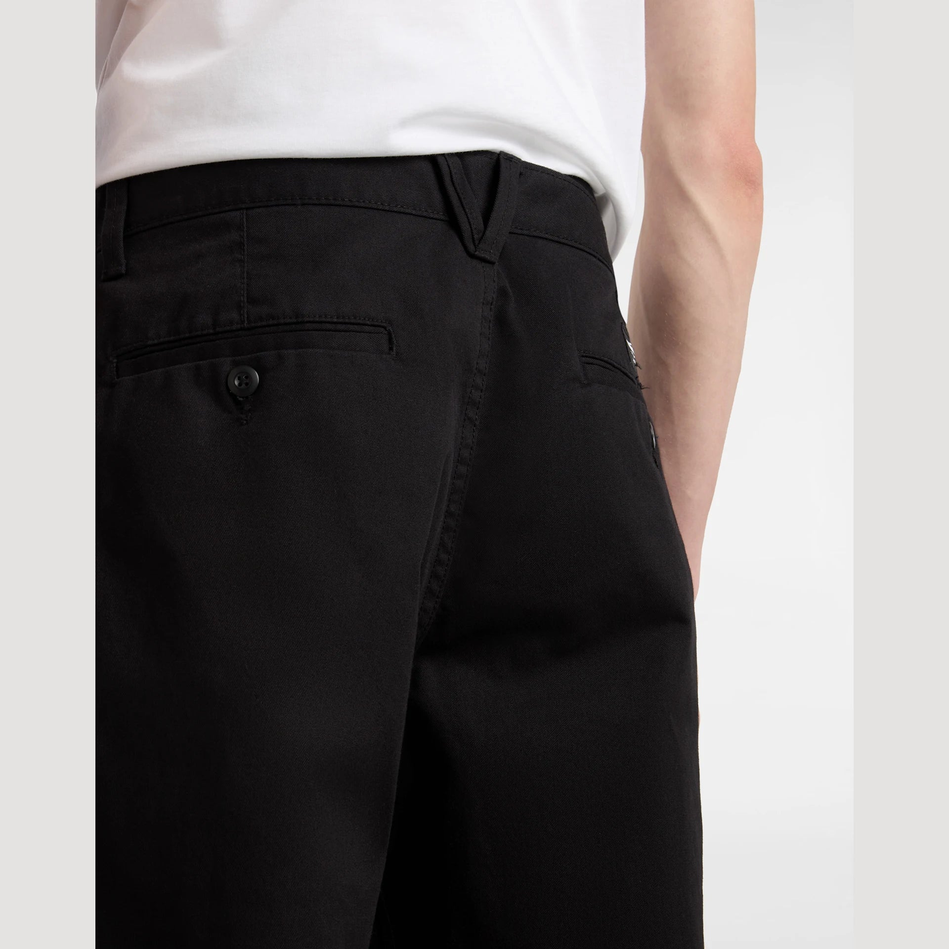 vans-authentic-chino-relaxed-pant-black-vn000hzbblk1-7