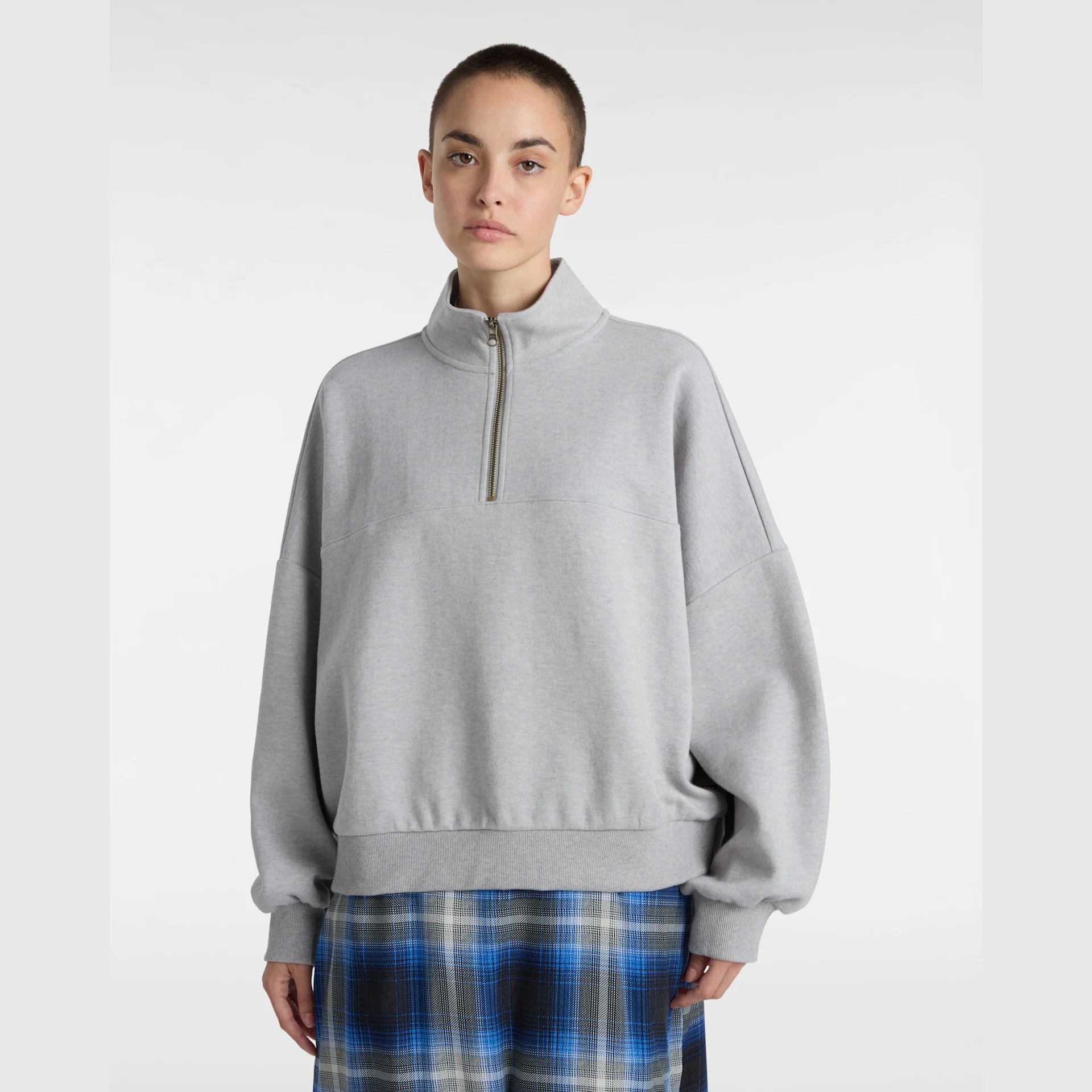 vans-elevated-double-knit-loose-mock-neck-cement-heather-vn000j4j02f1-3