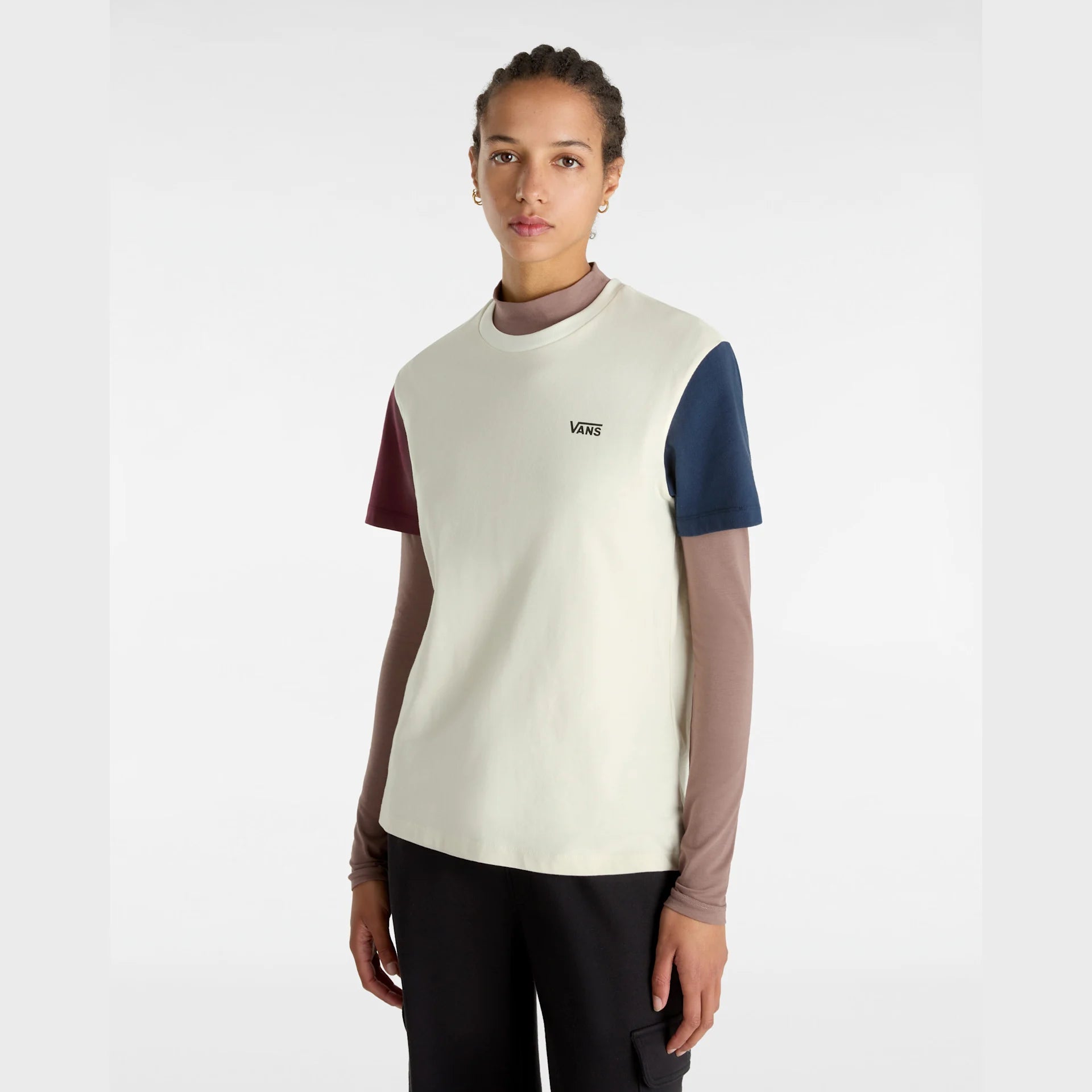 vans-colorblock-bff-tee-turtle-dove/dress-blues-vn000jdkm6k1-3