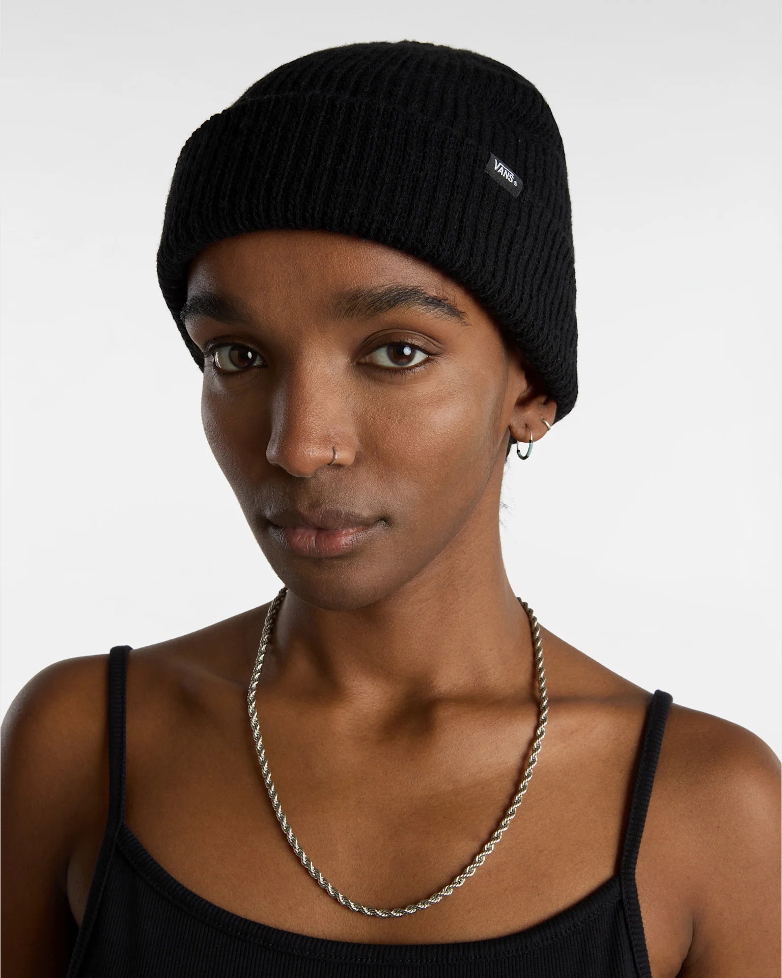 vans-core-basics-beanie-black-vn000k9yblk1-5