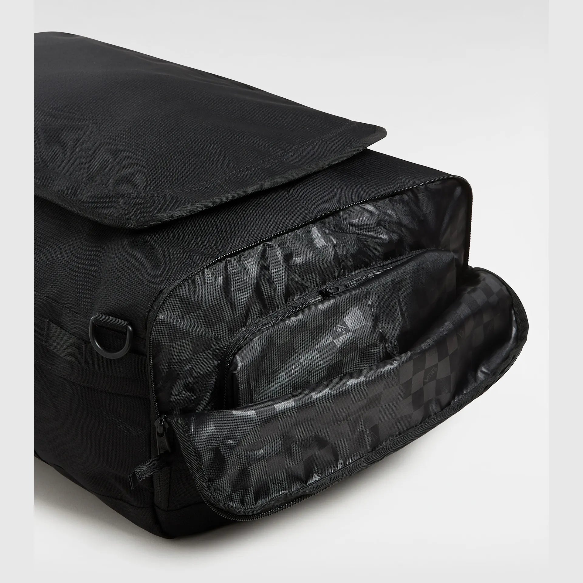 vans-skate-overnight-pack-black-vn000kyjblk1-5