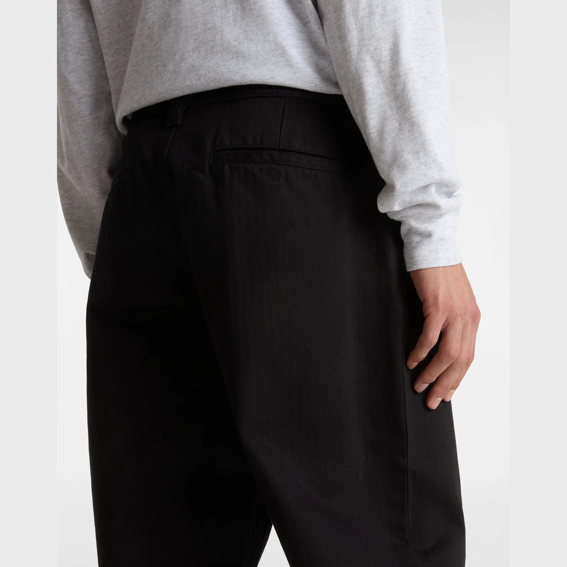 vans-skate-loose-pleated-pant-black-vn000kypblk1-8