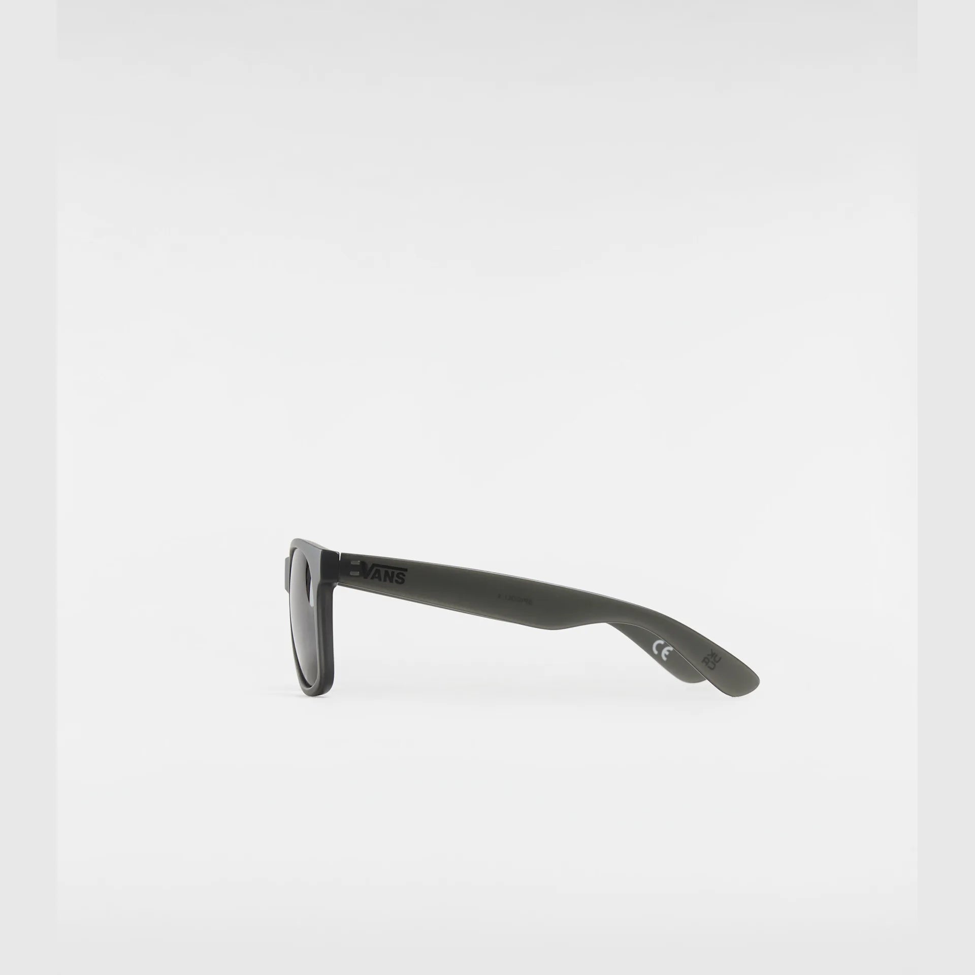 vans-spicoli-4-shades-black-frosted-translucent-vn000lc01s61-3