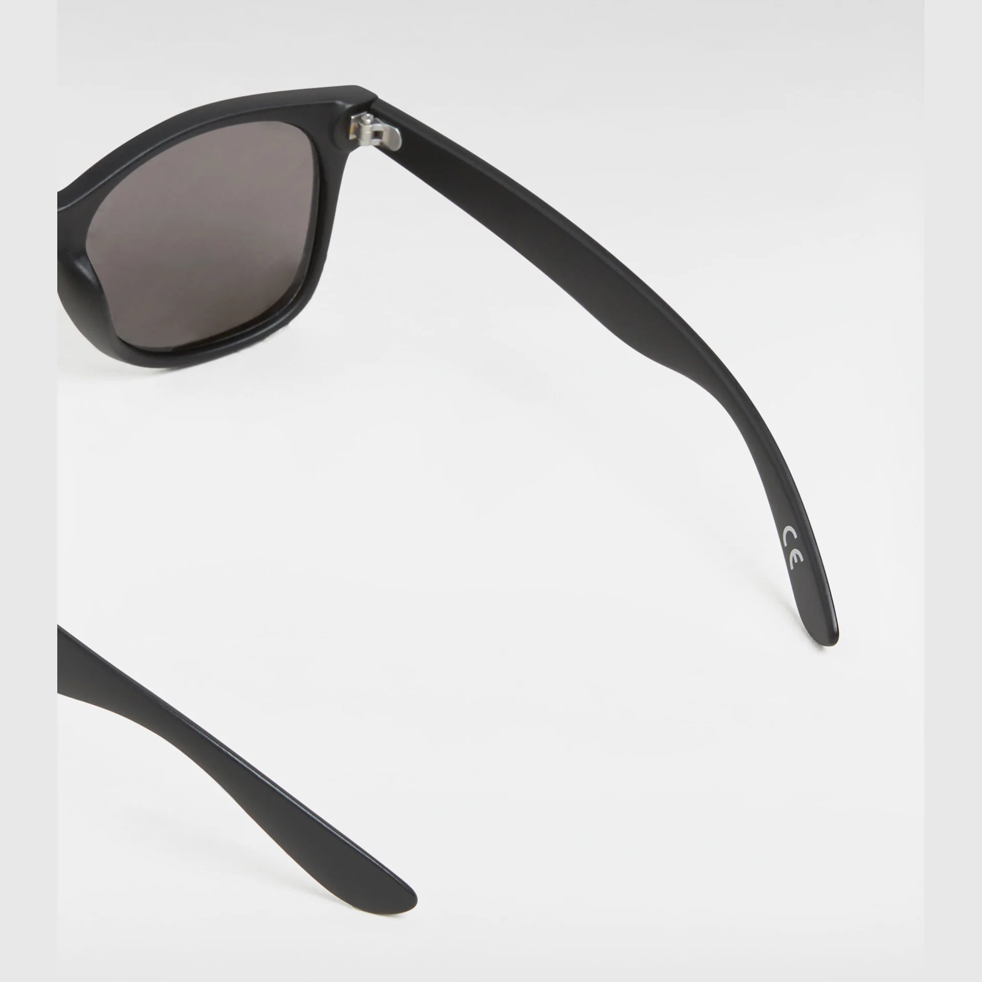 vans-spicoli-4-shades-matte-black/silver-mirror-vn000lc0cvq1-4