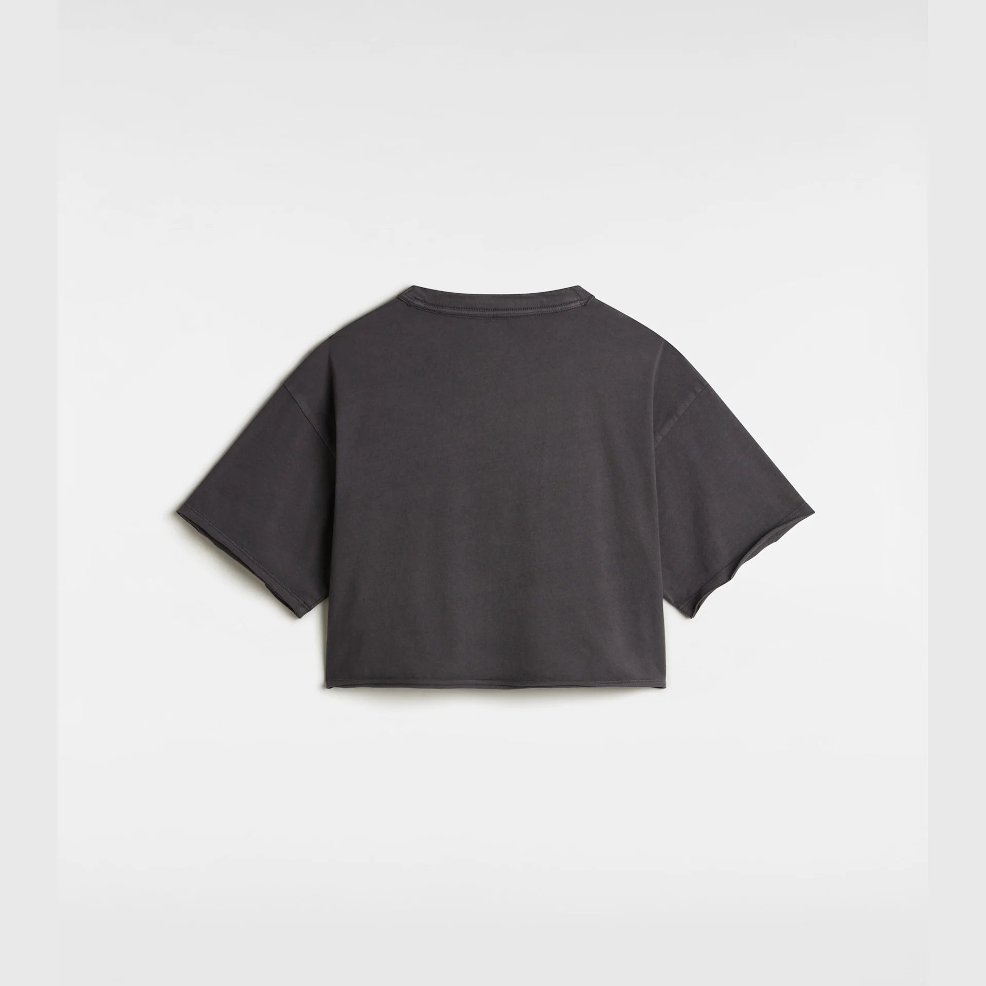 vans-relaxed-crop-wash-ss-tee-black-vn000m98blk1-2