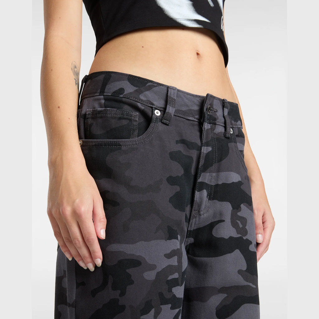 vans-sirelle-printed-puddle-pants-black/parisian-night-vn000mb2eb21-7