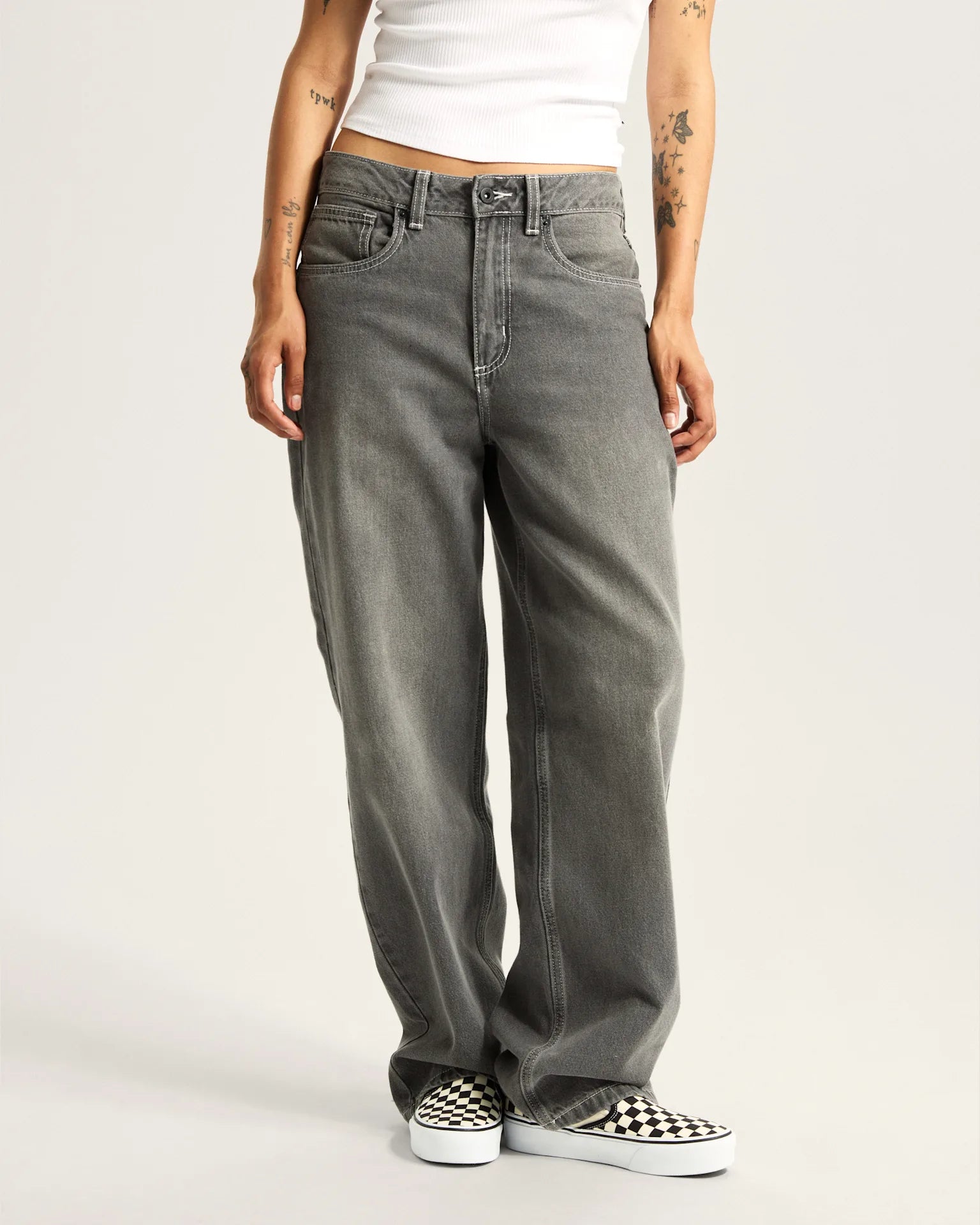 vans-sirelle-5-pocket-puddle-pants-grey-wash-vn000mb5y7j1-3