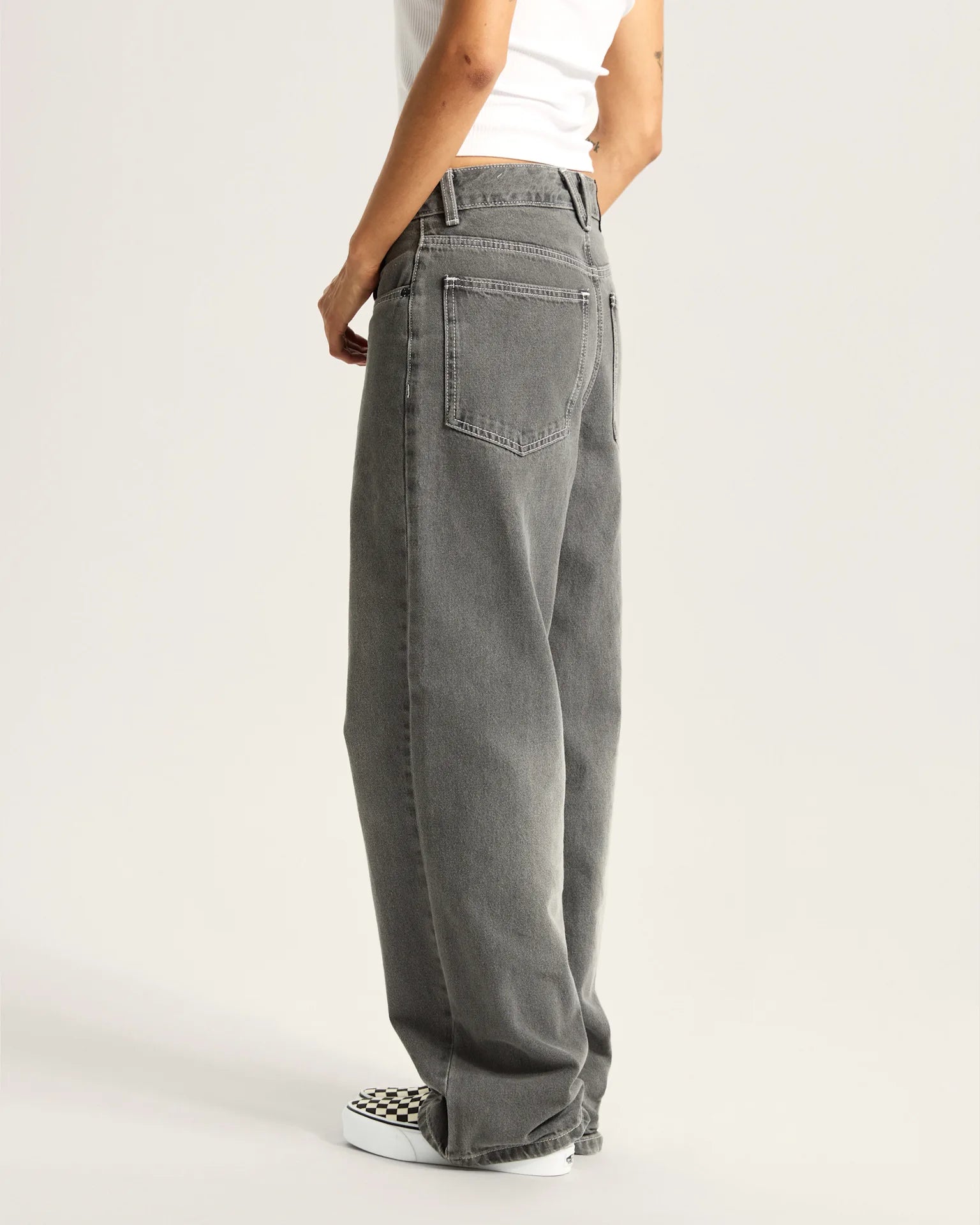 vans-sirelle-5-pocket-puddle-pants-grey-wash-vn000mb5y7j1-4