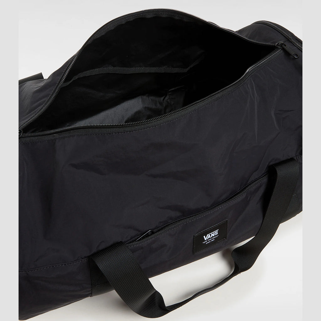 vans-barreled-duffel-bag-black-vn000mnpblk1-4