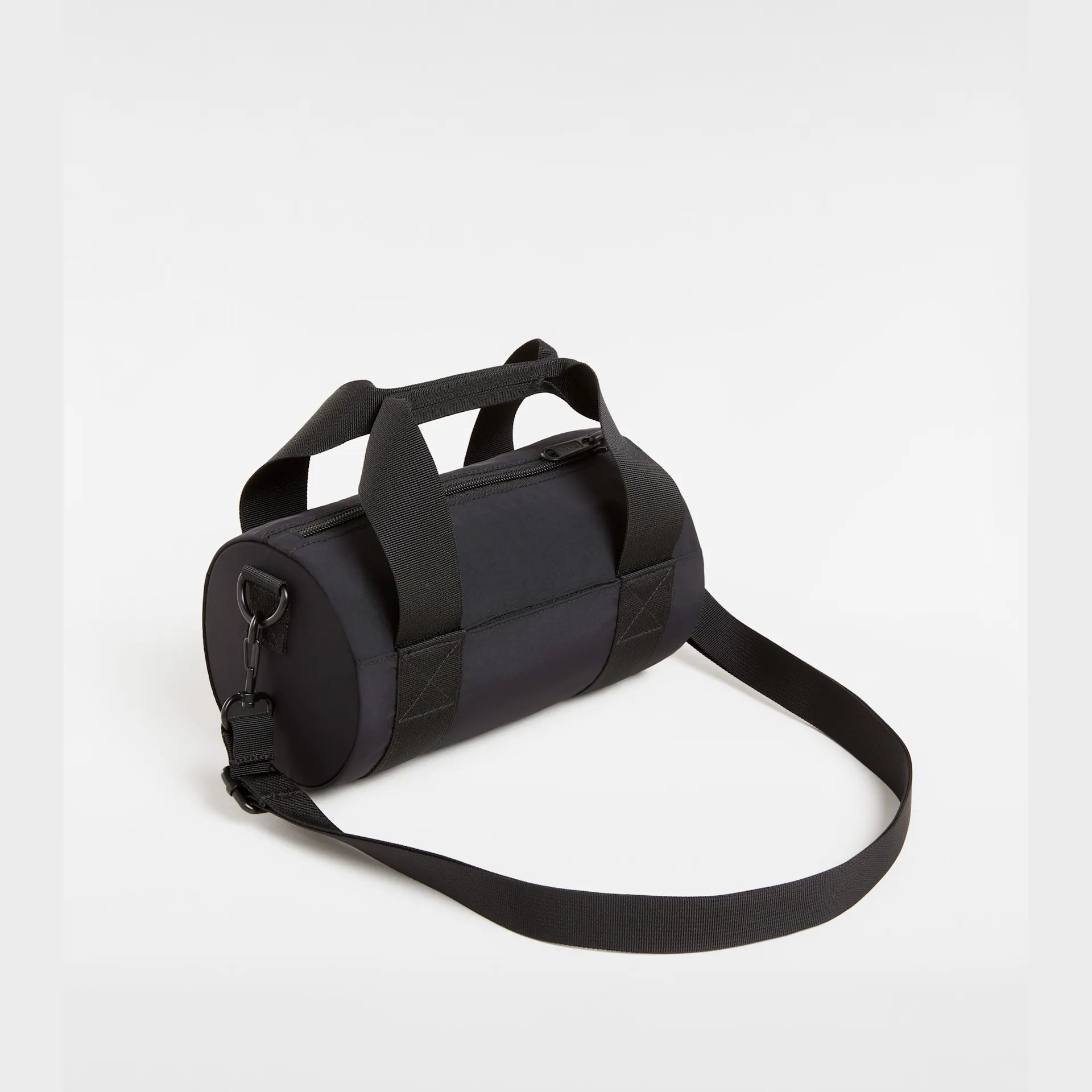 vans-barreled-mini-bag-black-vn000mntblk1-3