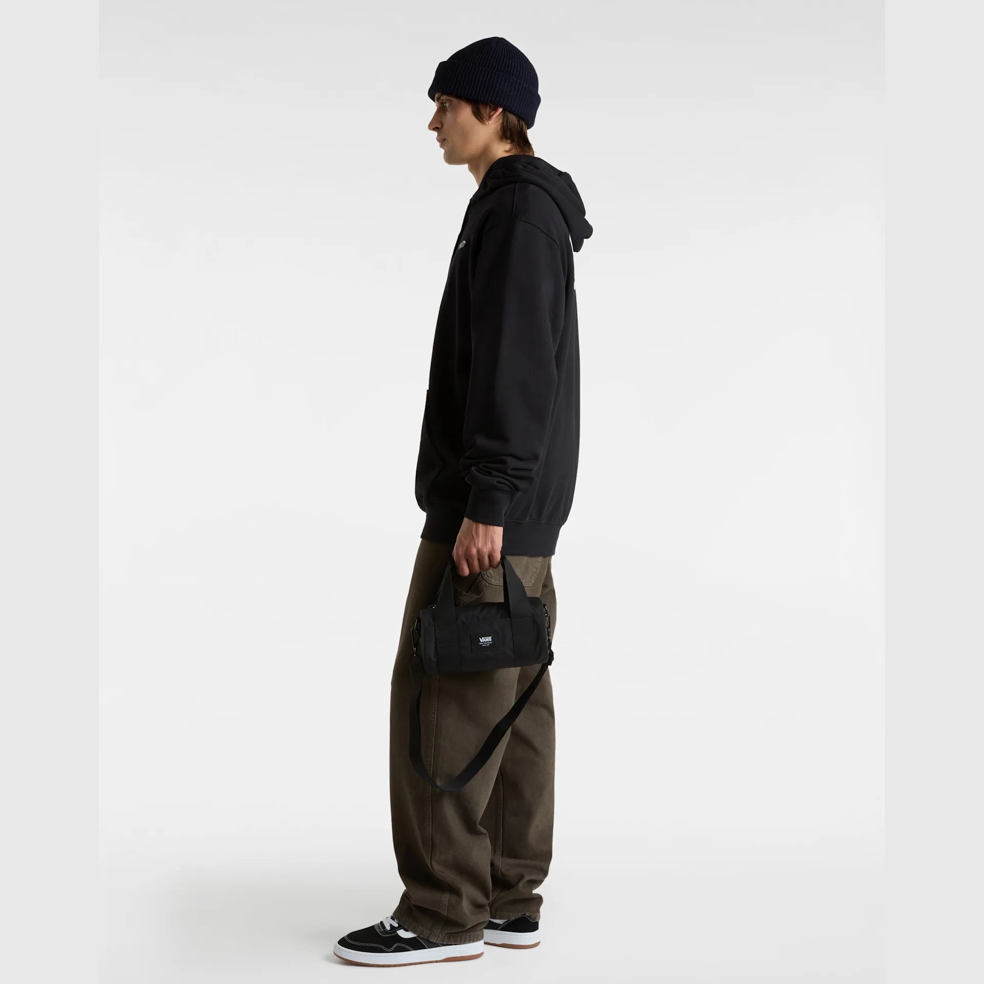 vans-barreled-mini-bag-black-vn000mntblk1-4
