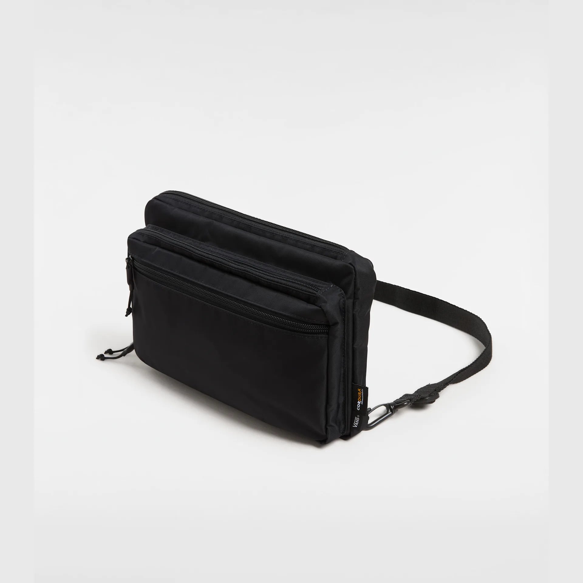 vans-bail-convertible-cross-body-black-vn000mp4blk1-2