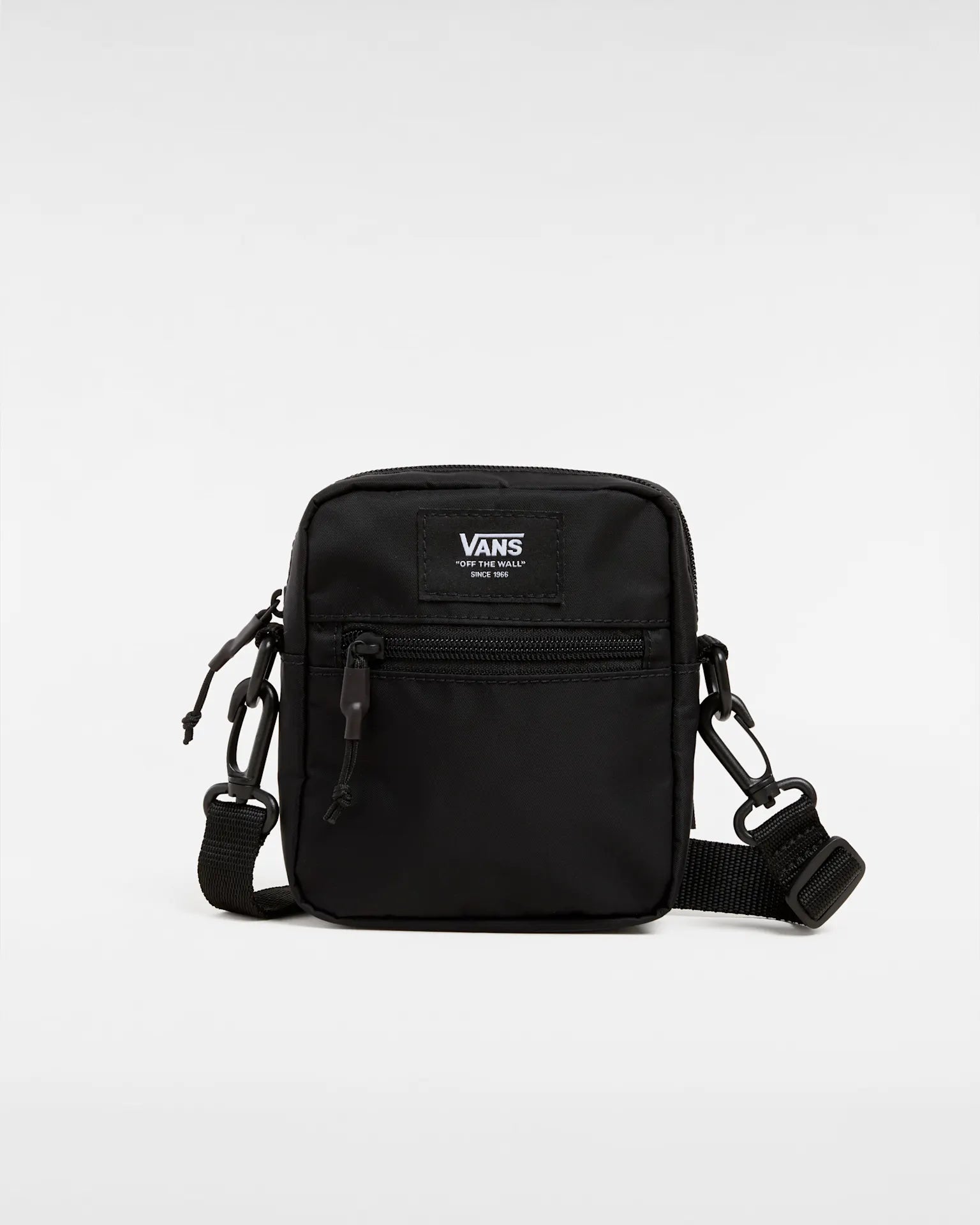 vans-bail-shoulder-bag-black-vn000mp6blk1-1