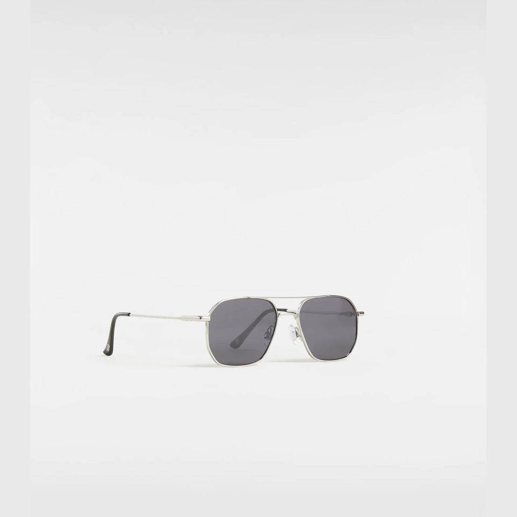vans-breaker-sunglasses-black-vn000nd6blk1-1